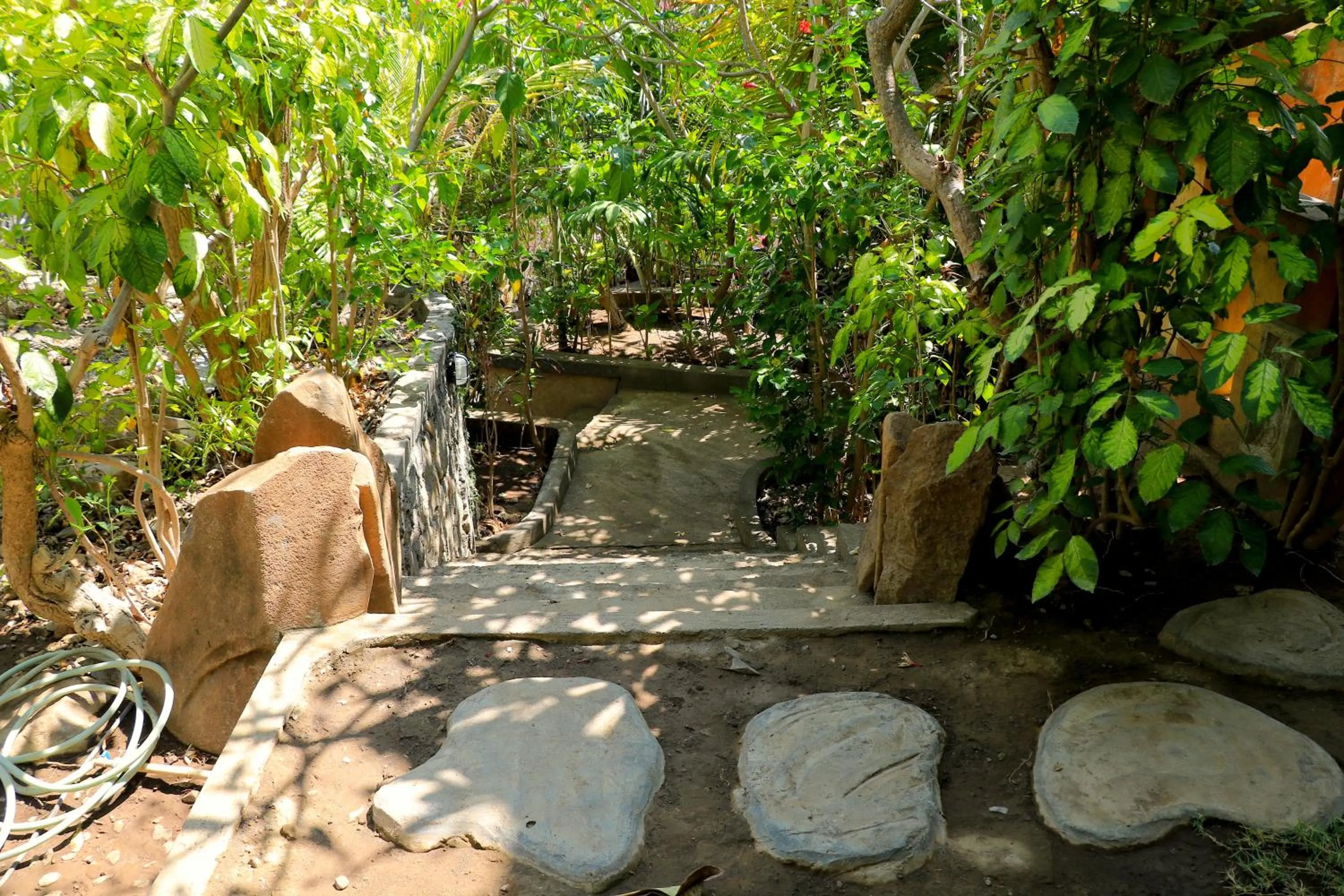 Area and facilities in Rumah Wayans Lipah