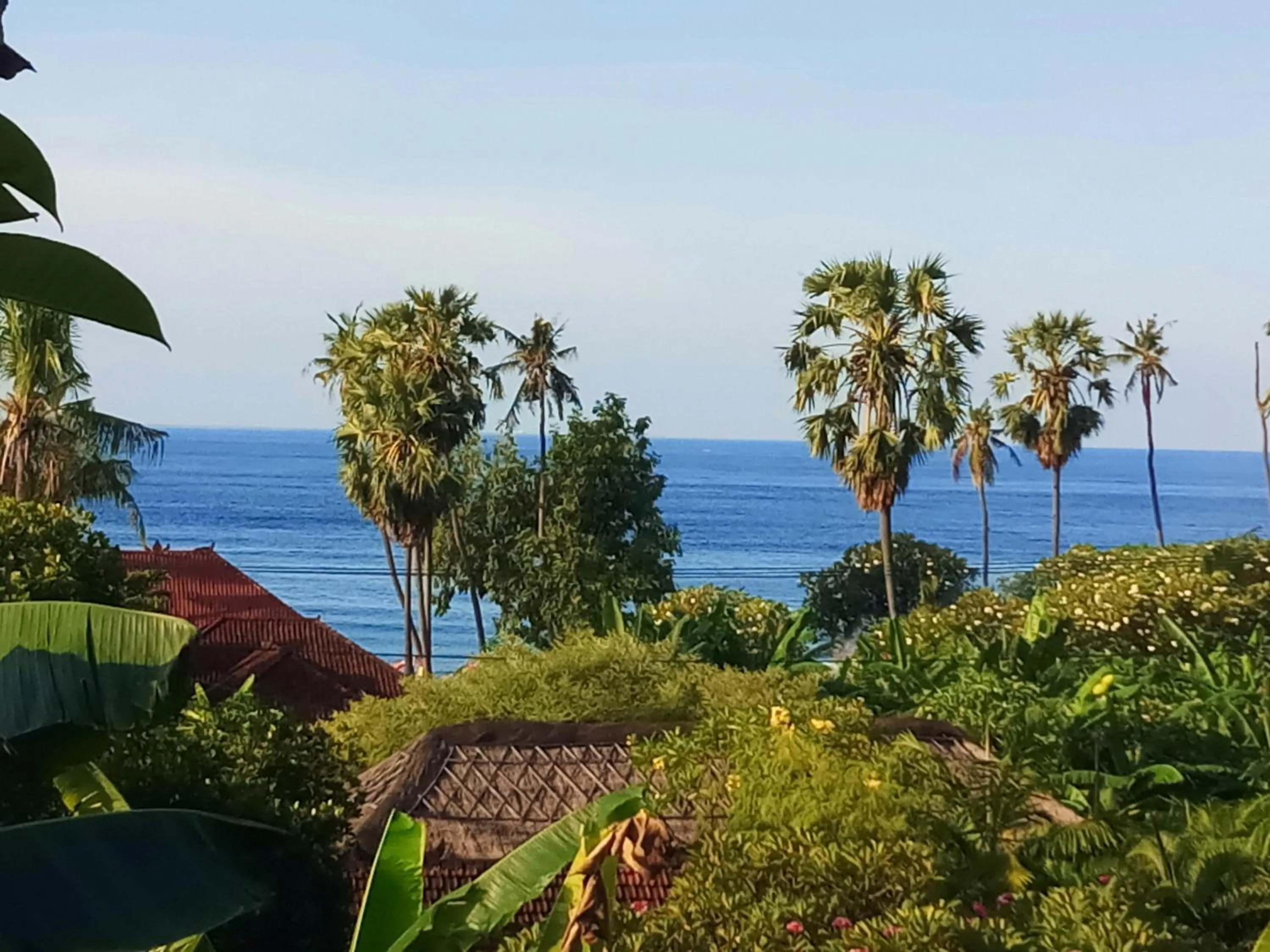 Sea view in Rumah Wayans Lipah