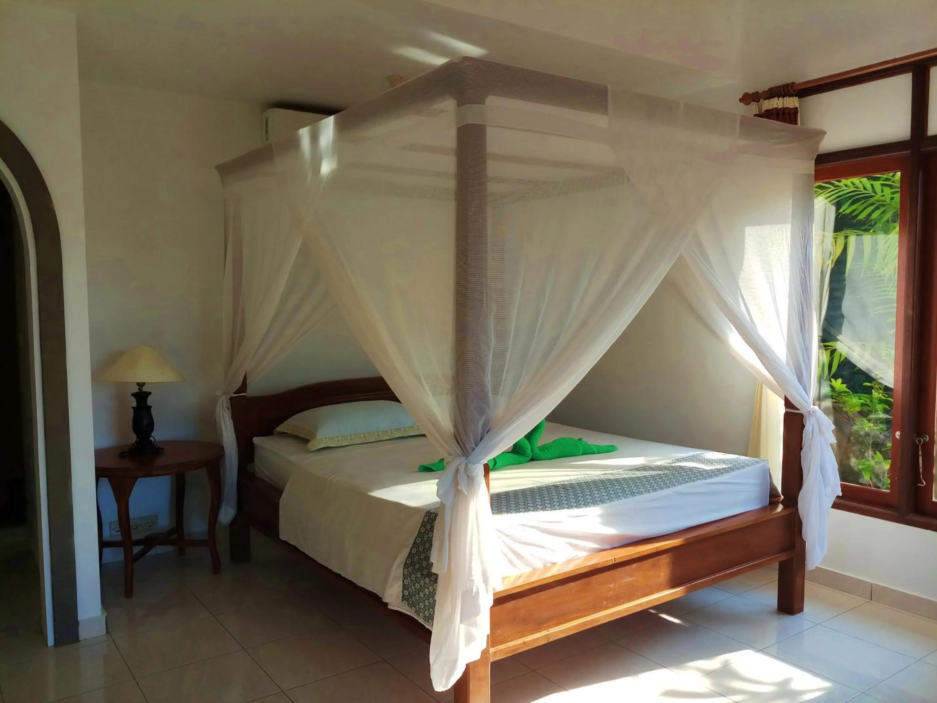 Bedroom, Bed in Rumah Wayans Lipah