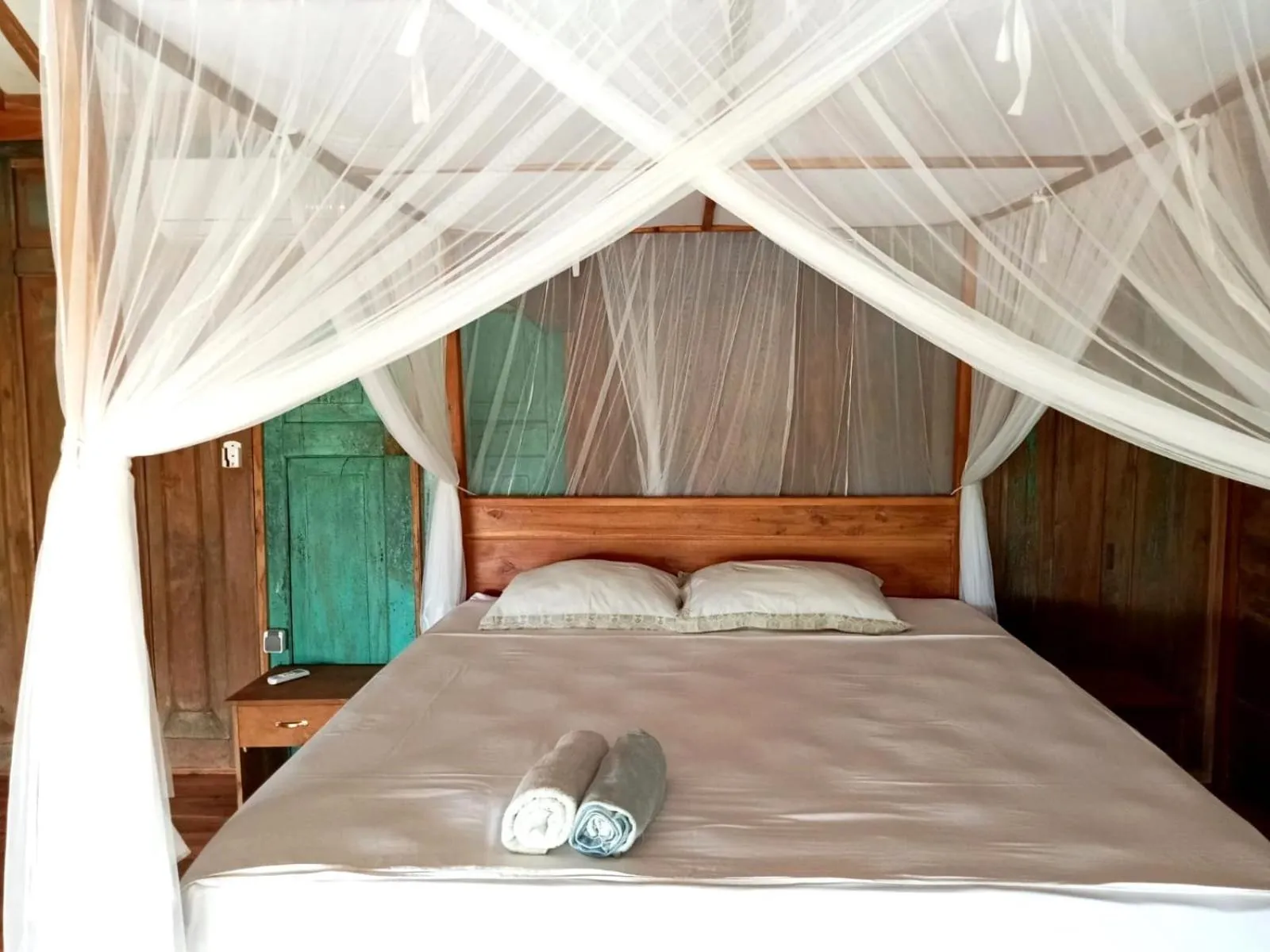 Bedroom, Bed in Rumah Wayans Lipah
