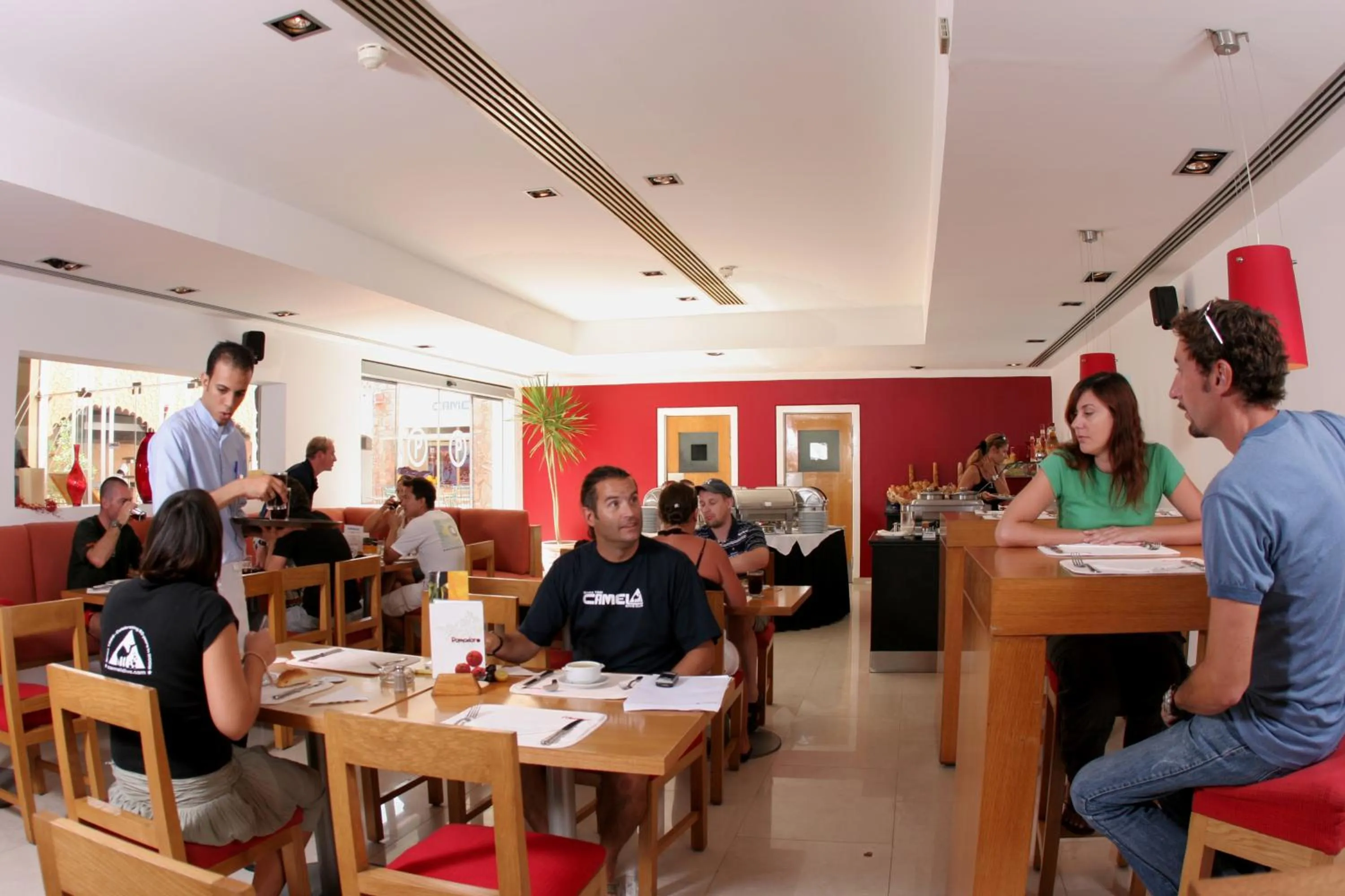 Restaurant/places to eat in Camel Dive Club & Boutique Hotel