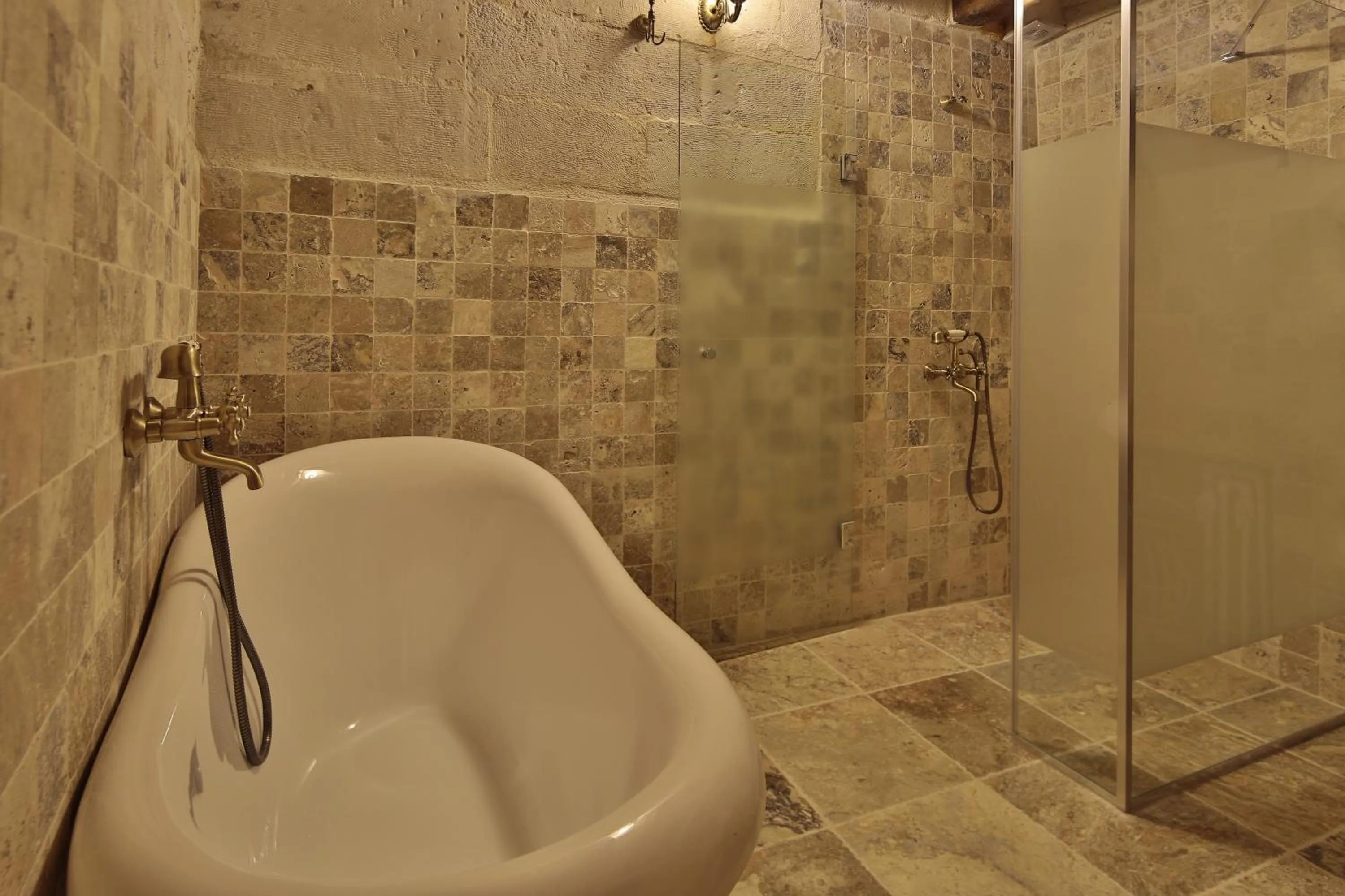 Bathroom in Aren Cave Hotel And Art Gallery