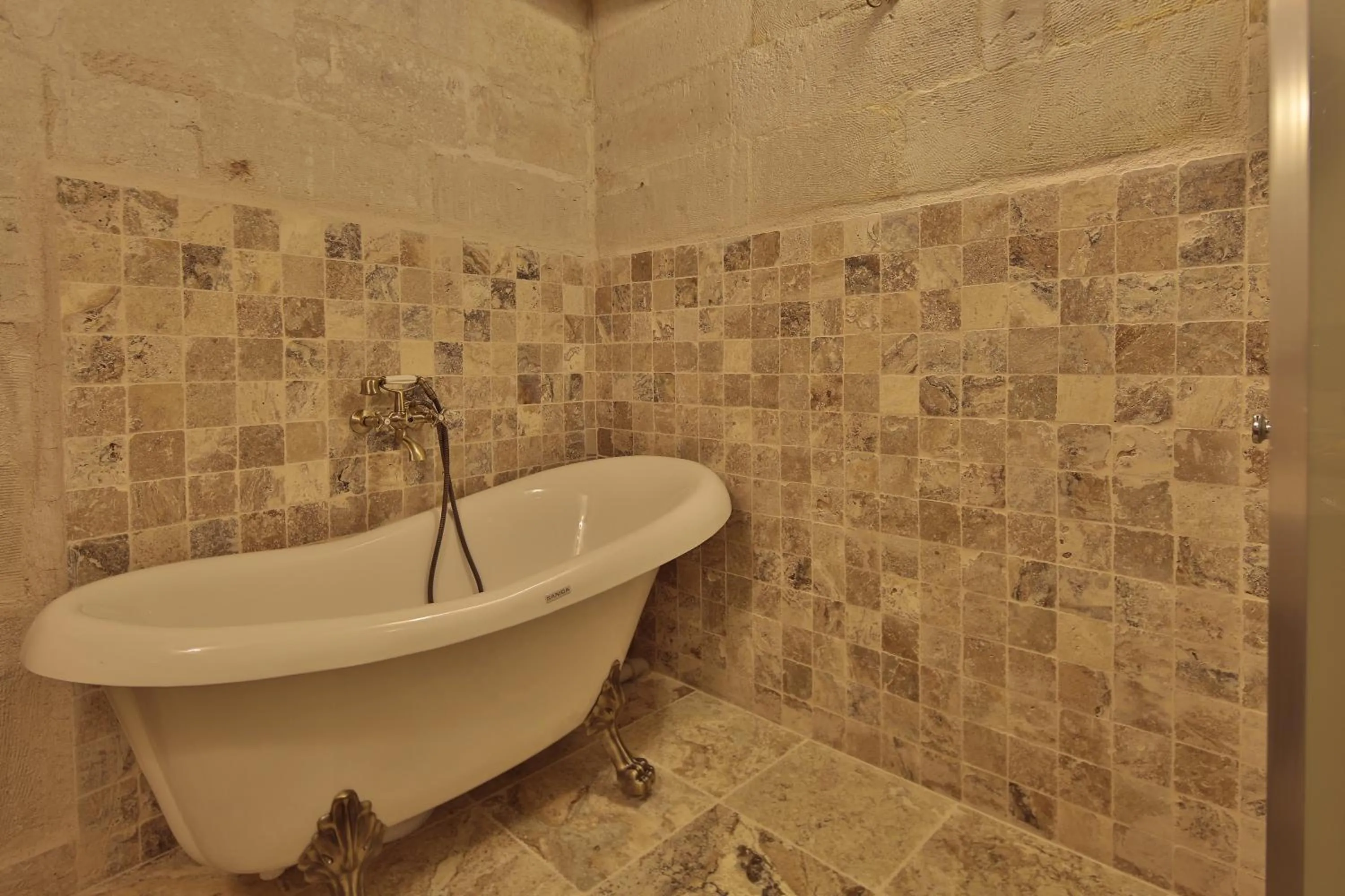 Bath in Aren Cave Hotel And Art Gallery