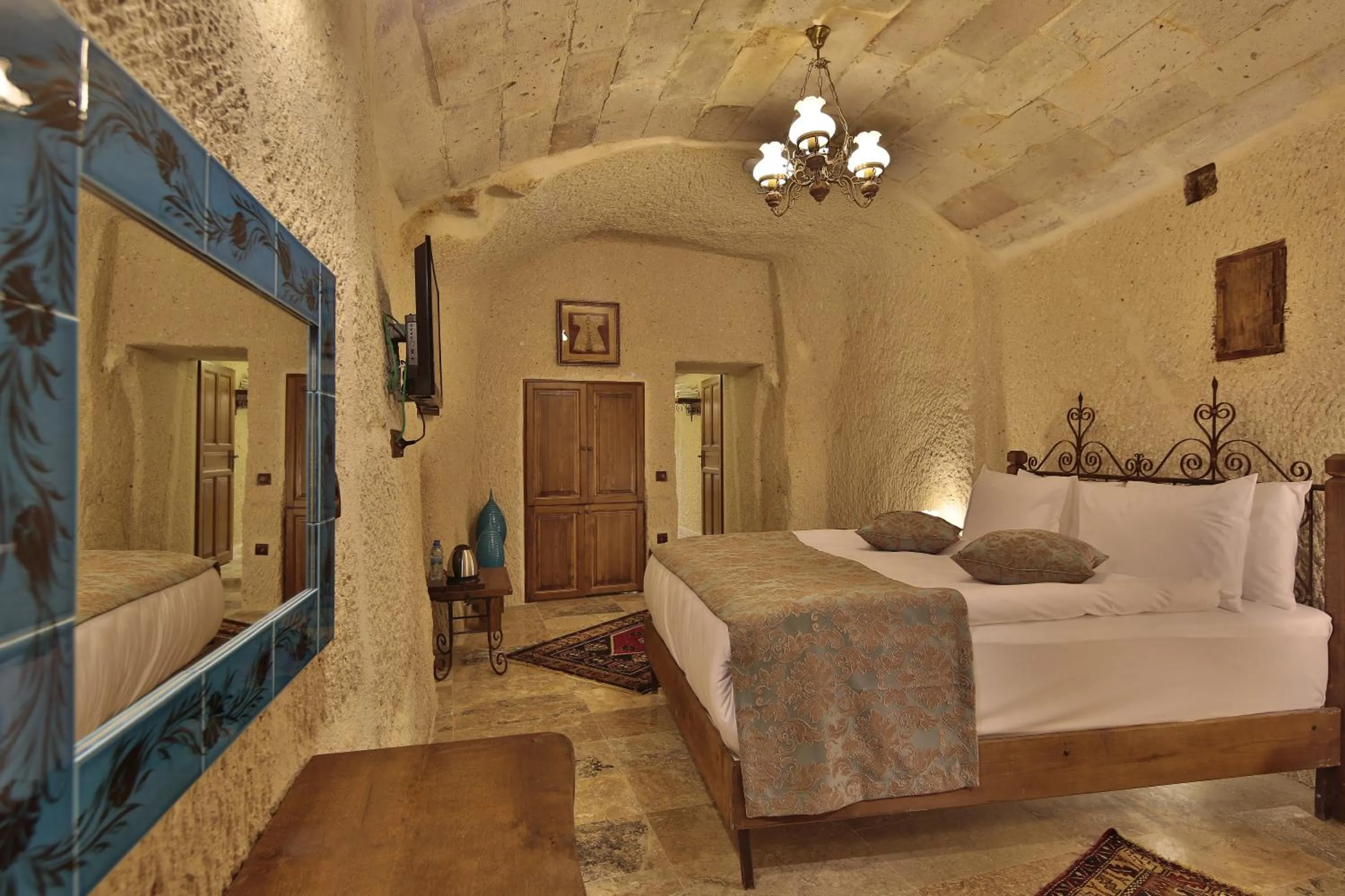 Other, Bed in Aren Cave Hotel And Art Gallery