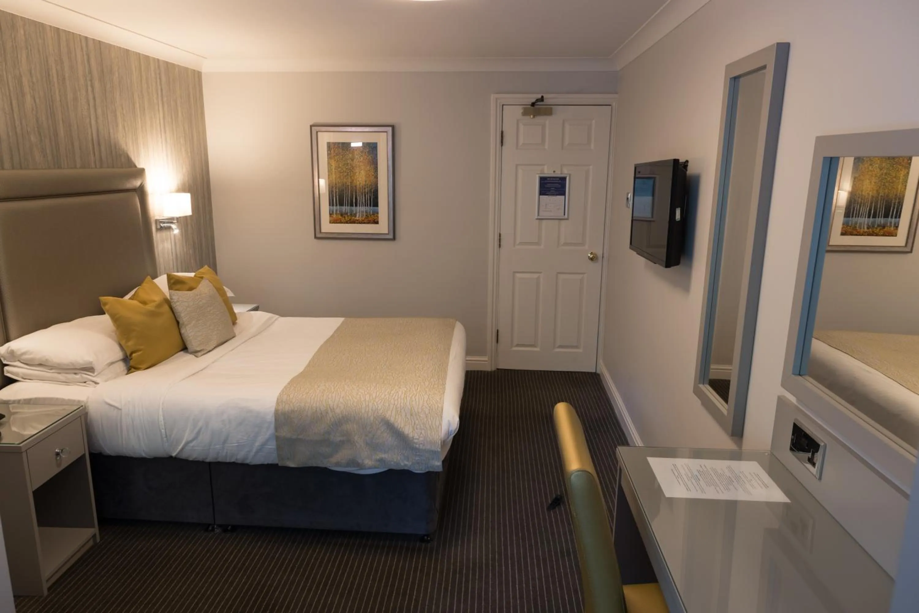 Bedroom, Bed in Cubley Hall