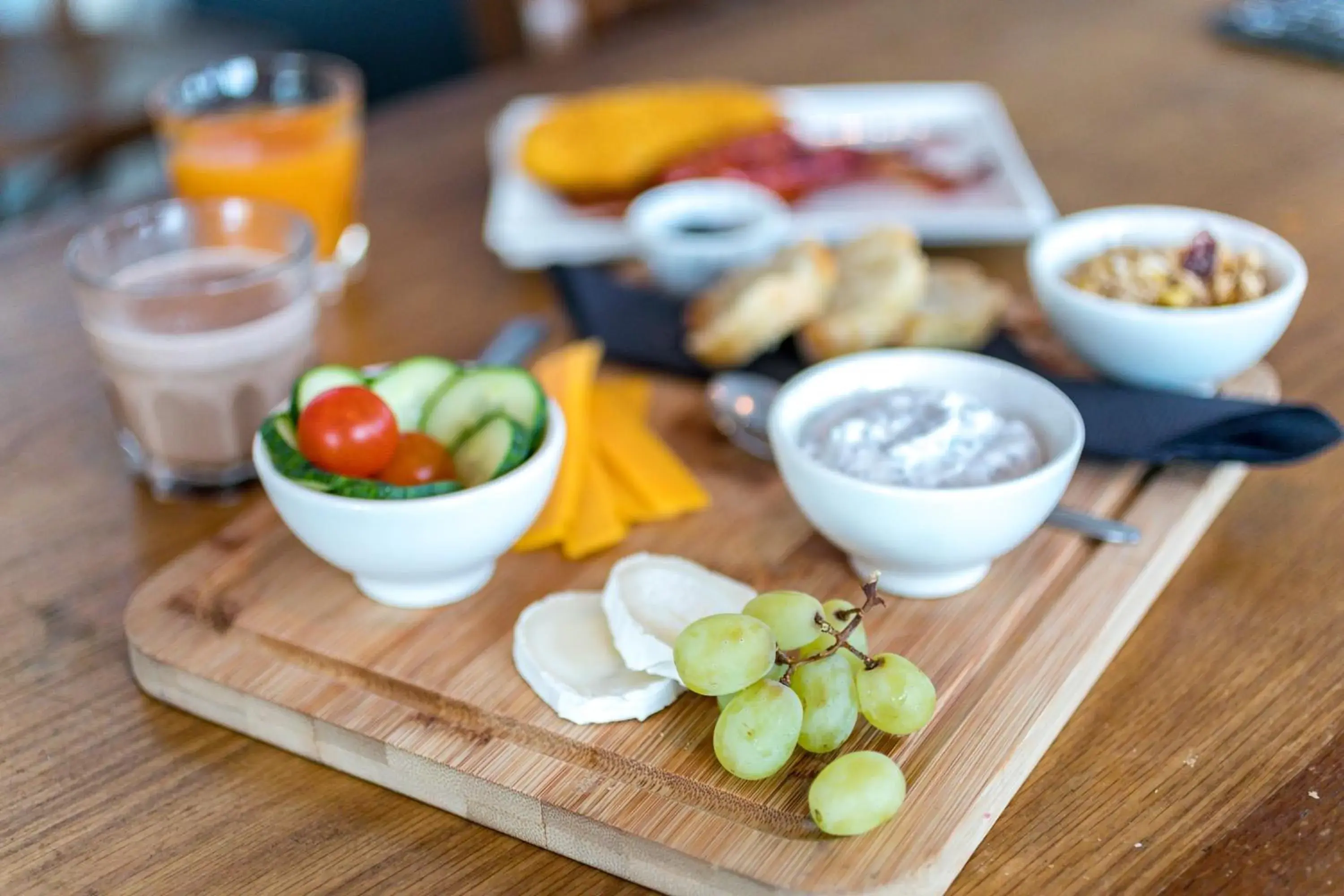 Food and drinks in The People Paris Belleville Food and drinks in The People Paris Belleville