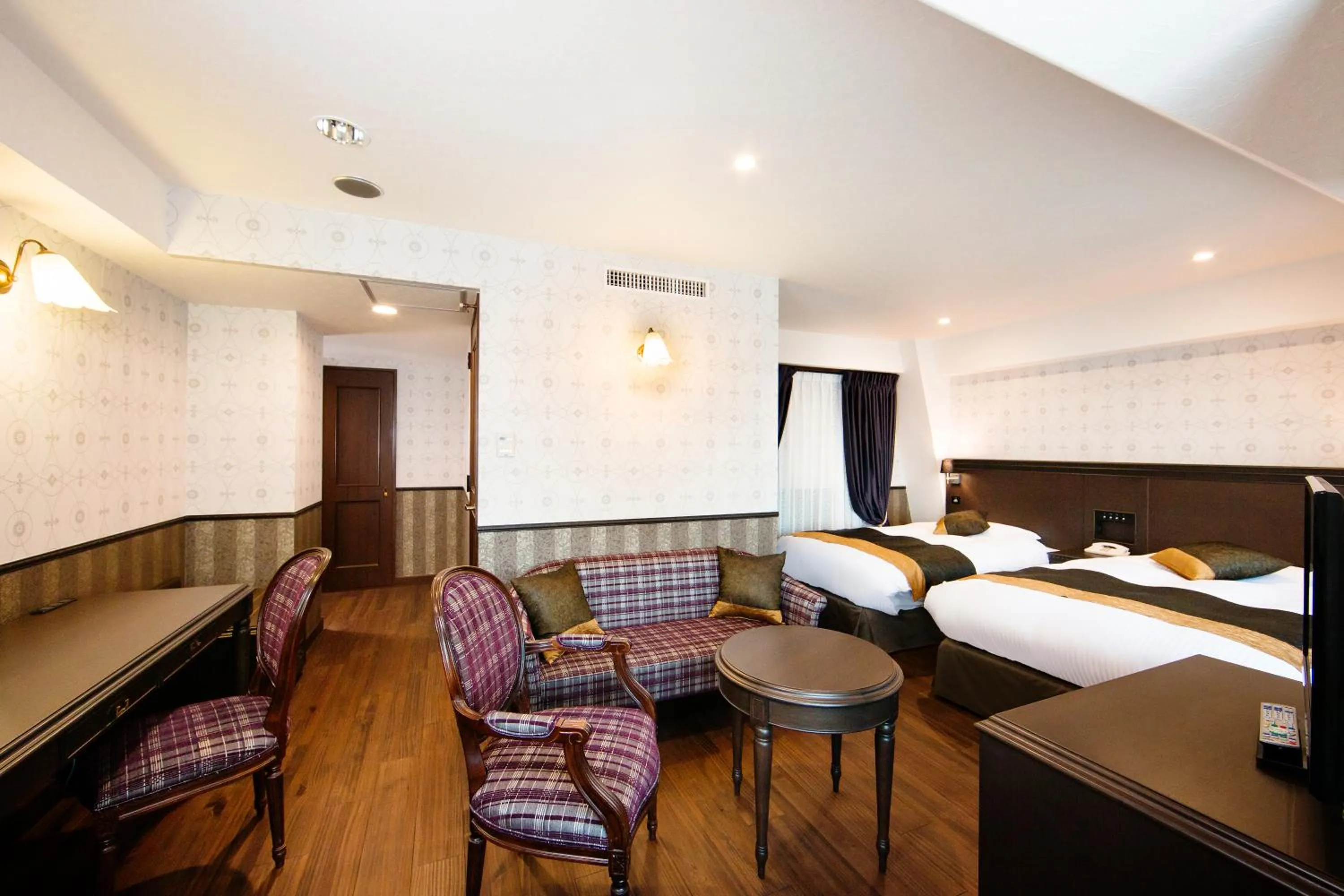 Bed in Kobe Tor Road Hotel Sanraku