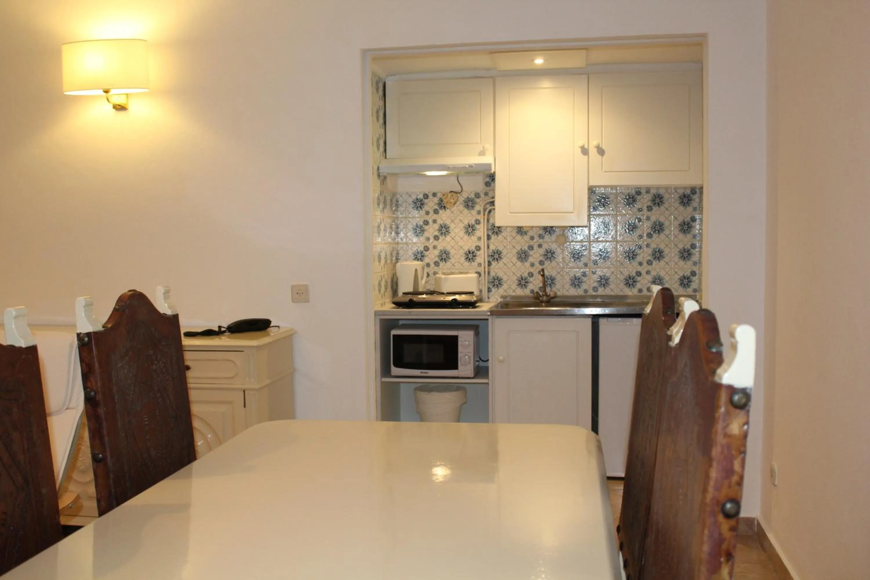 Dining area in Cheerfulway Minichoro Apartamentos