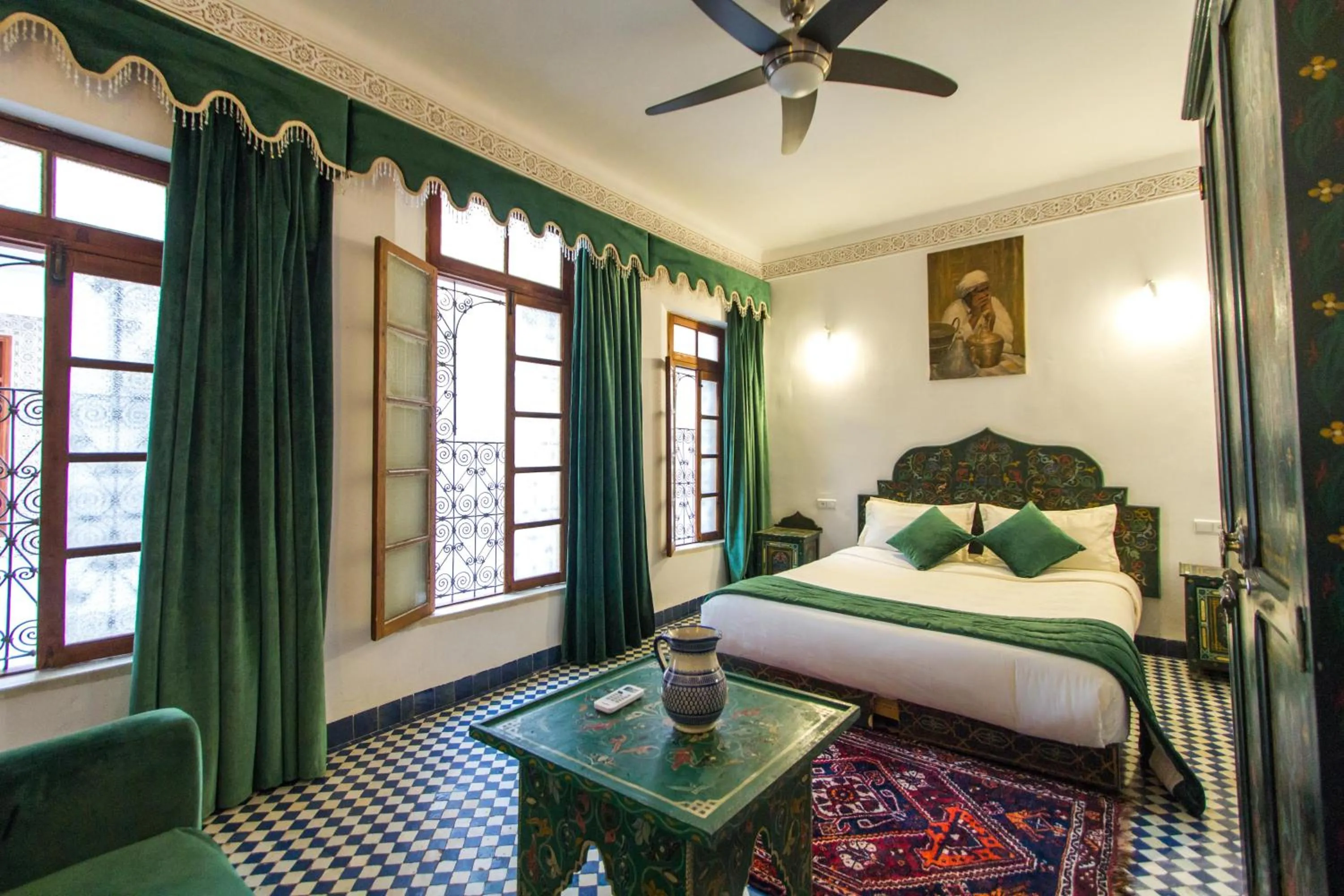 Bed in Riad Dar Bab Guissa