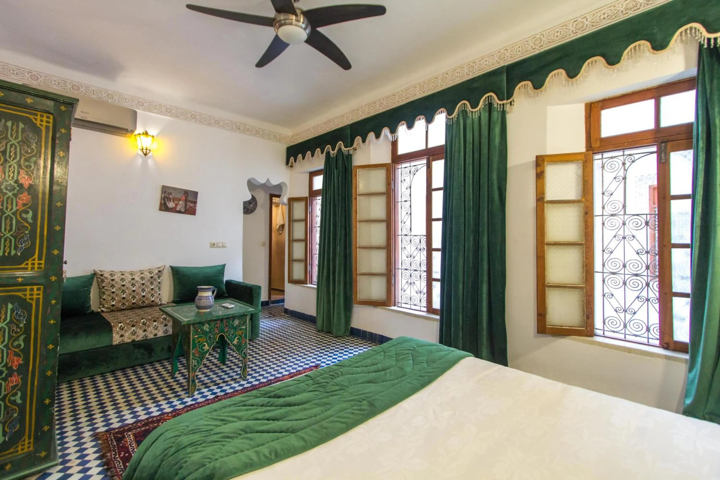 Bedroom, Bed in Riad Dar Bab Guissa