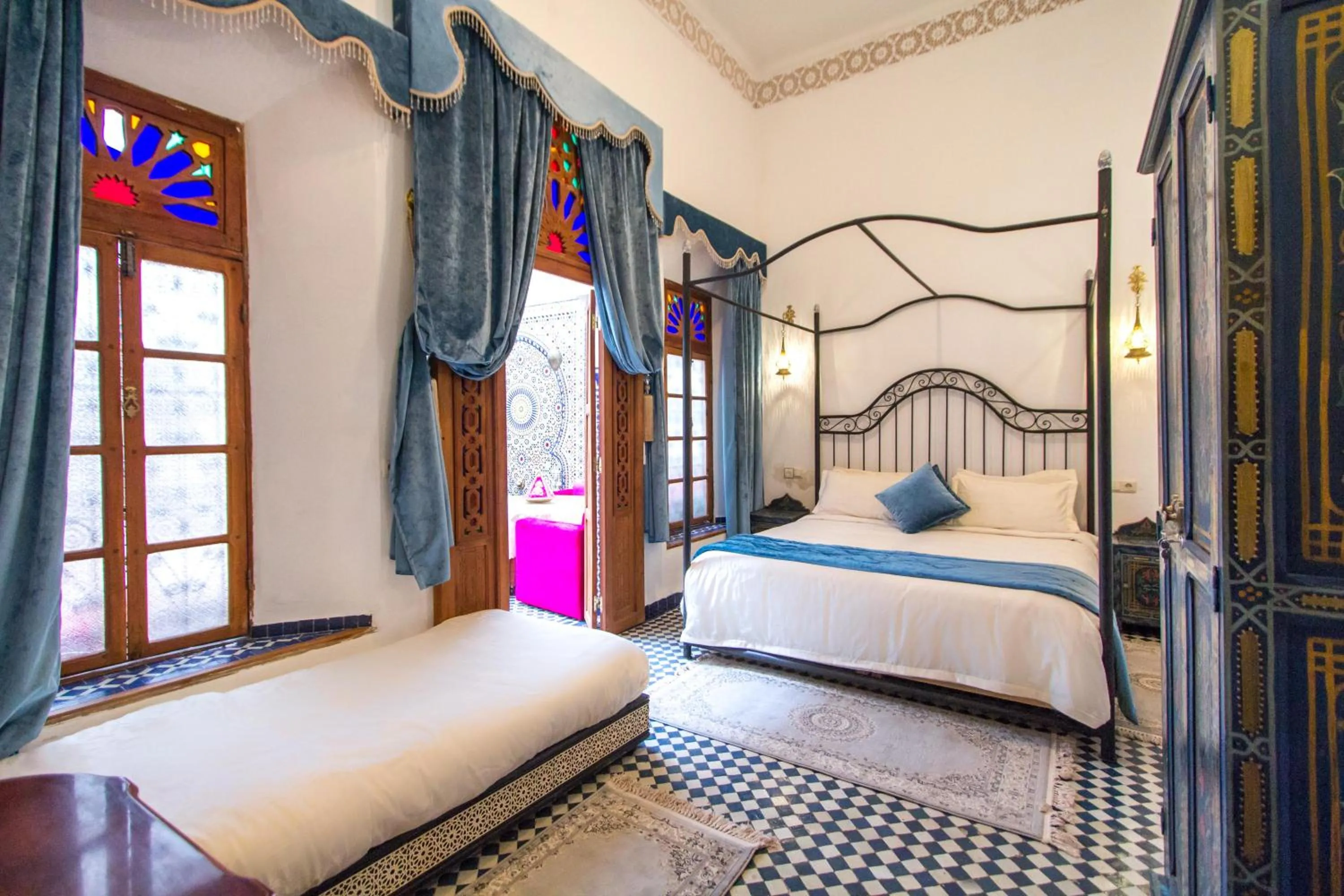 Bed in Riad Dar Bab Guissa