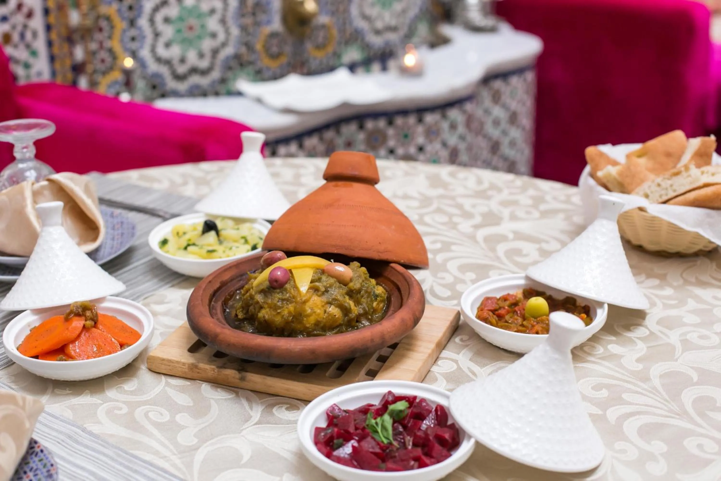 Restaurant/places to eat in Riad Dar Bab Guissa
