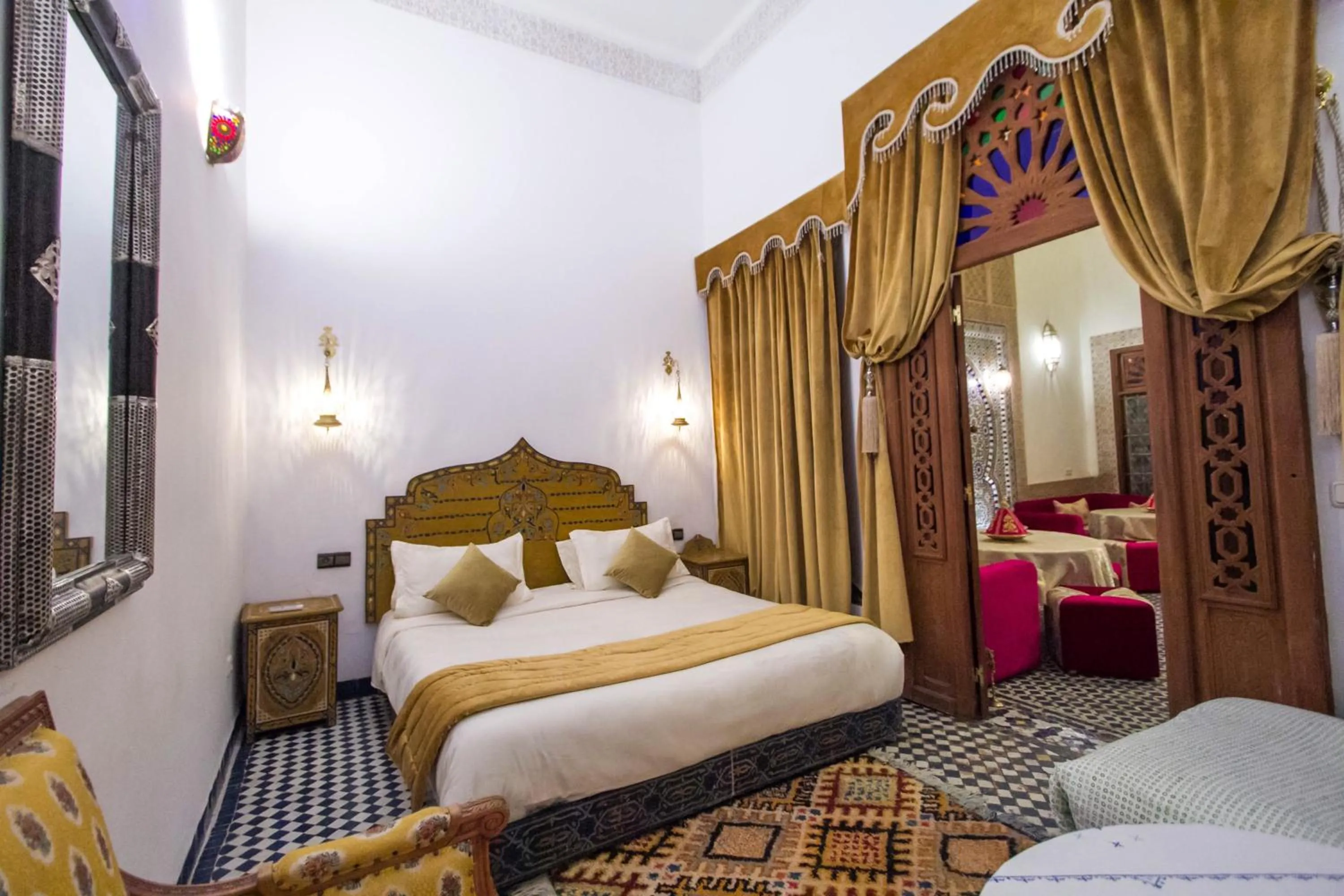 Bedroom, Bed in Riad Dar Bab Guissa