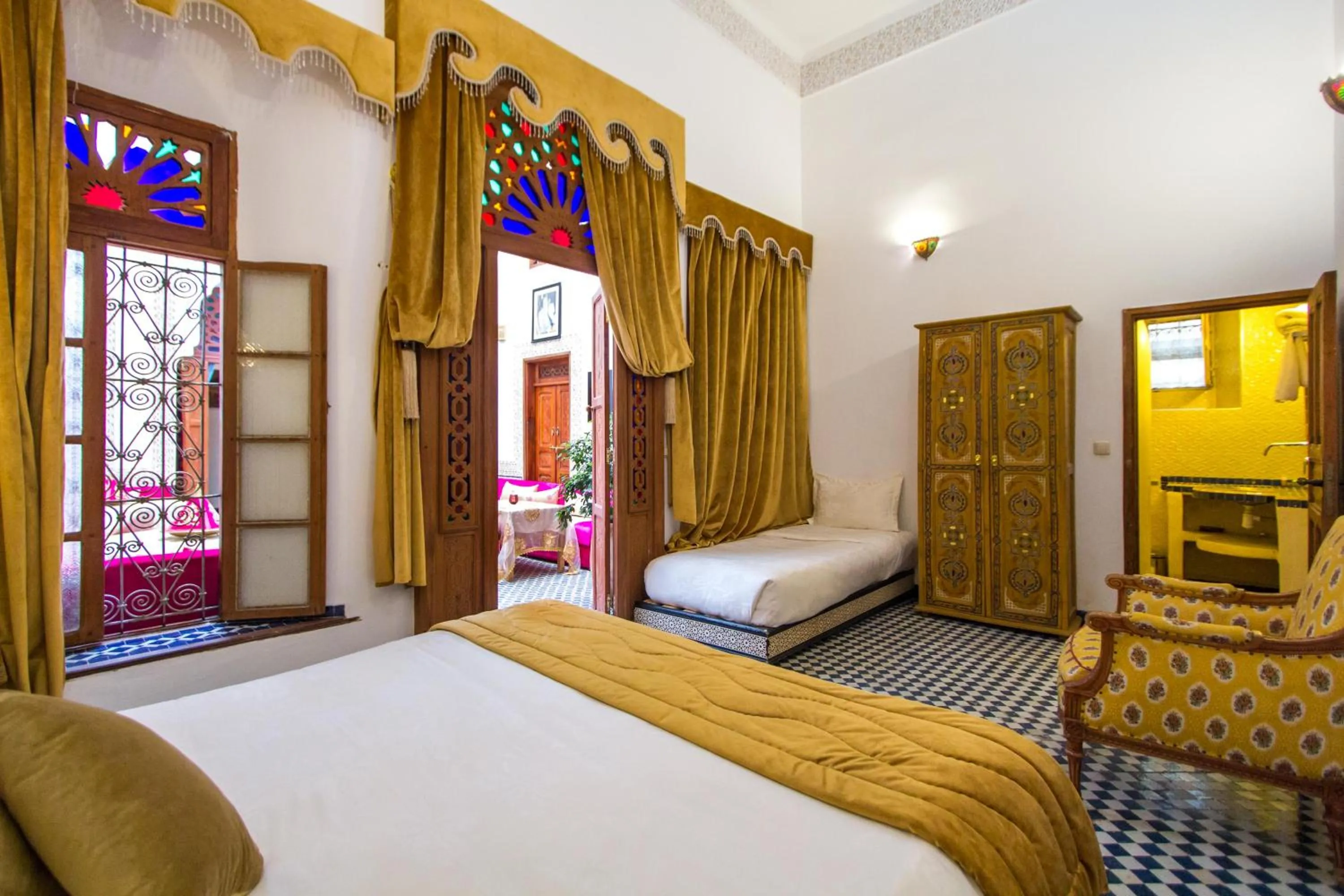 Bedroom, Bed in Riad Dar Bab Guissa