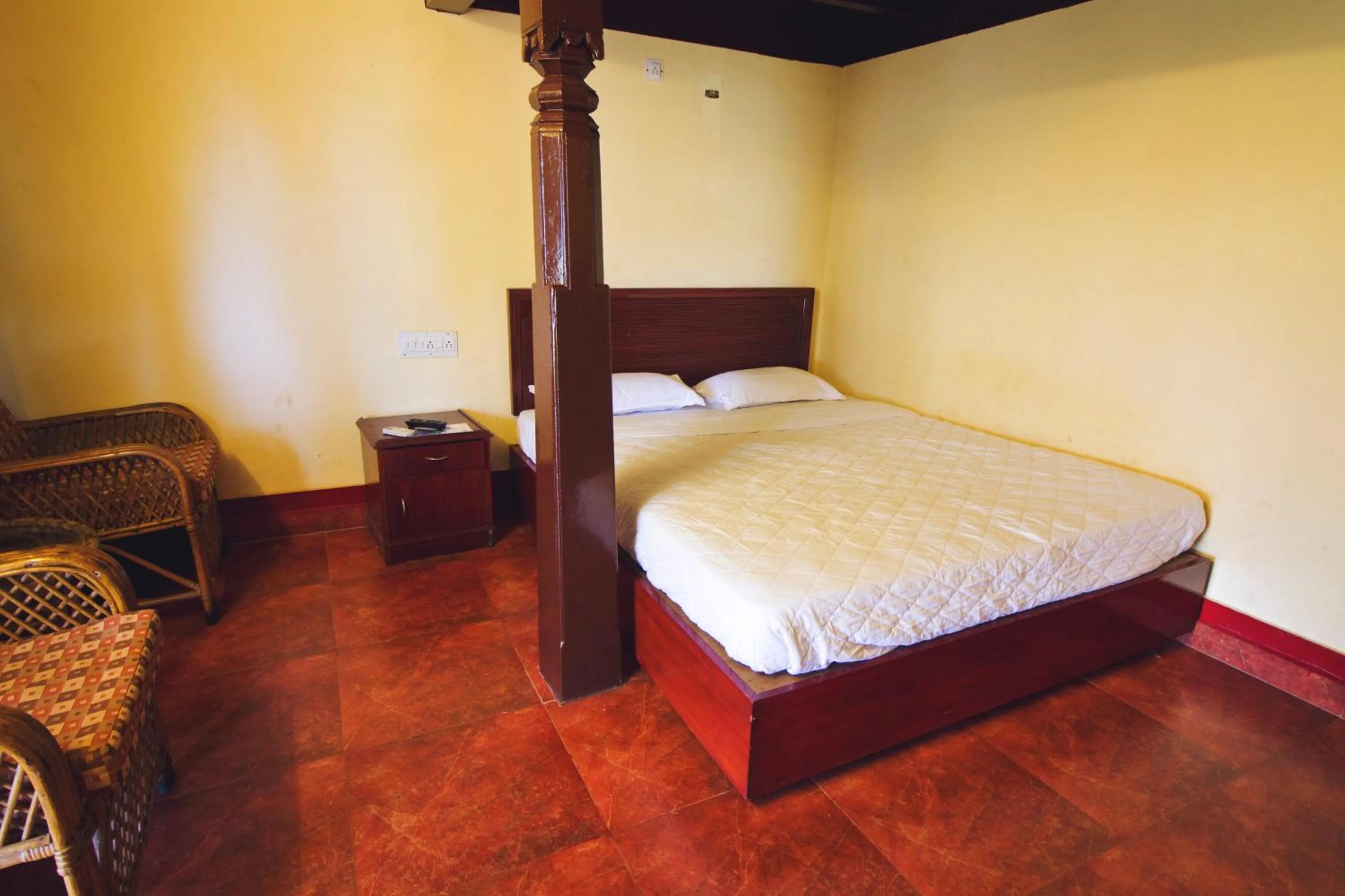 Photo of the whole room, Bed in Paradise Lagoon