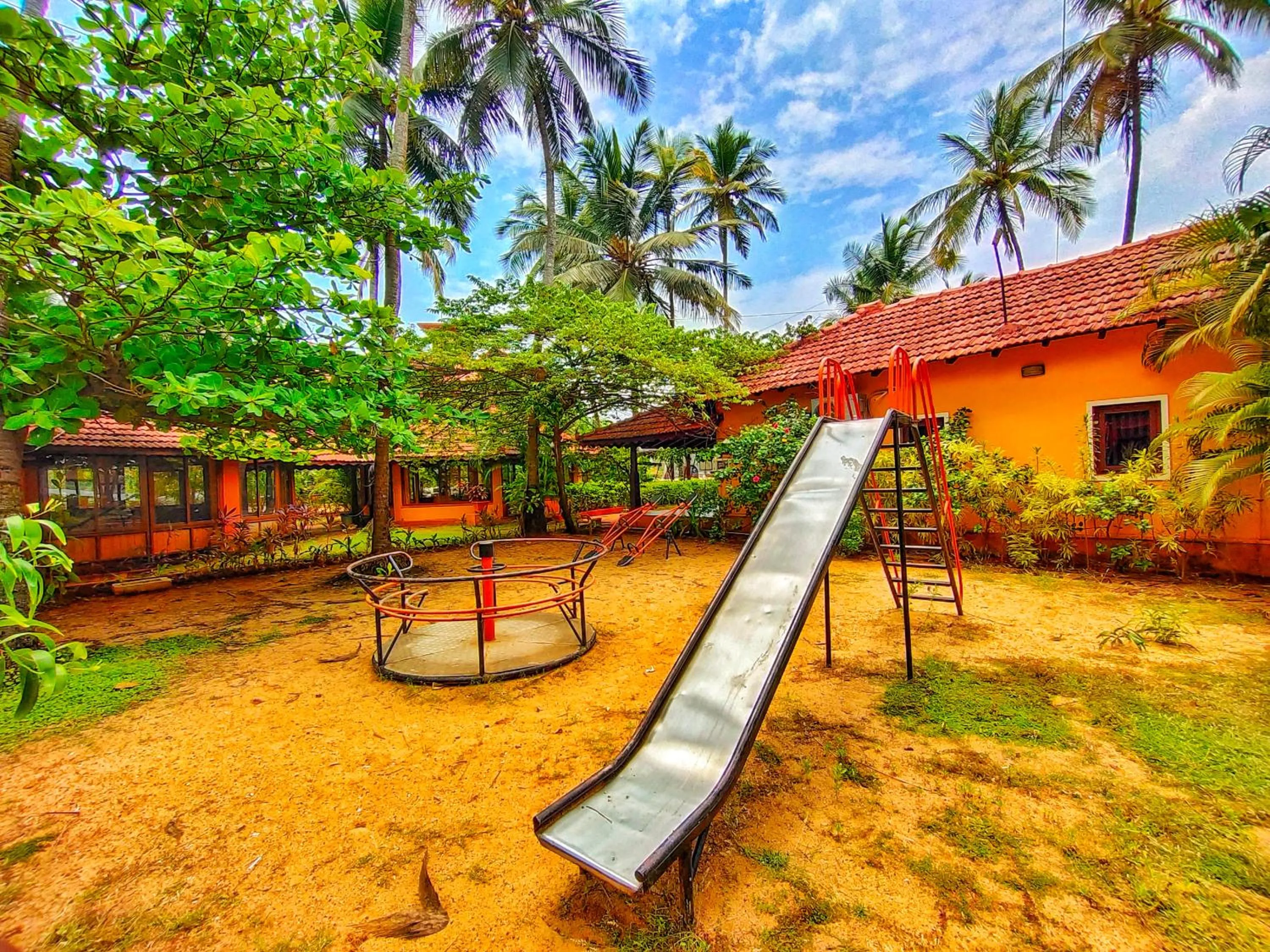 Kids's club in Paradise Lagoon