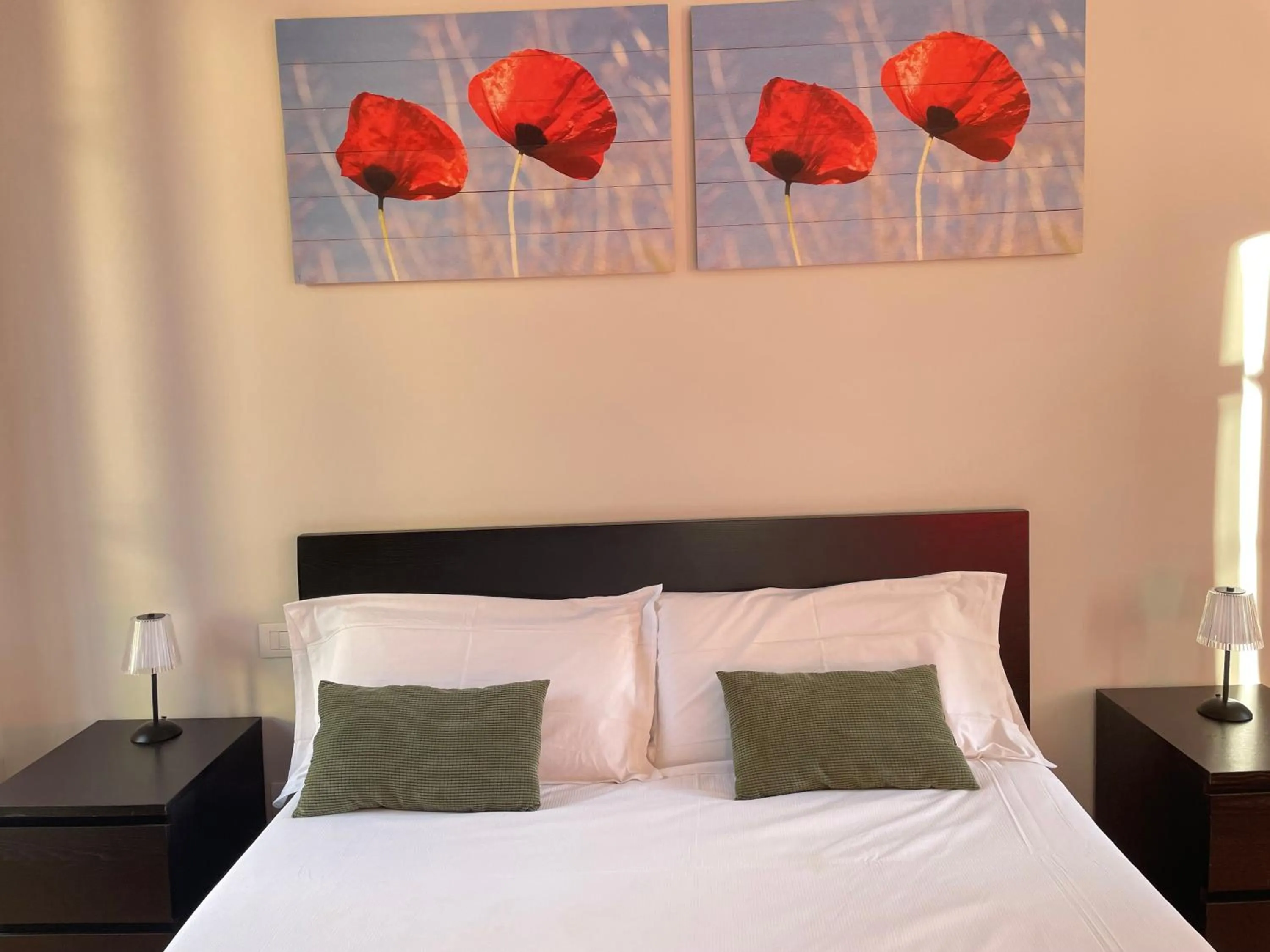 Bed in Casa Lari Stresa