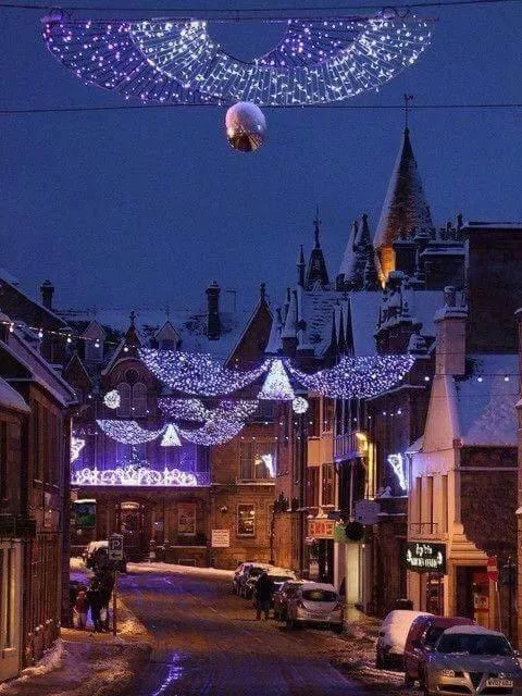 Neighbourhood in The Royal Hotel Tain