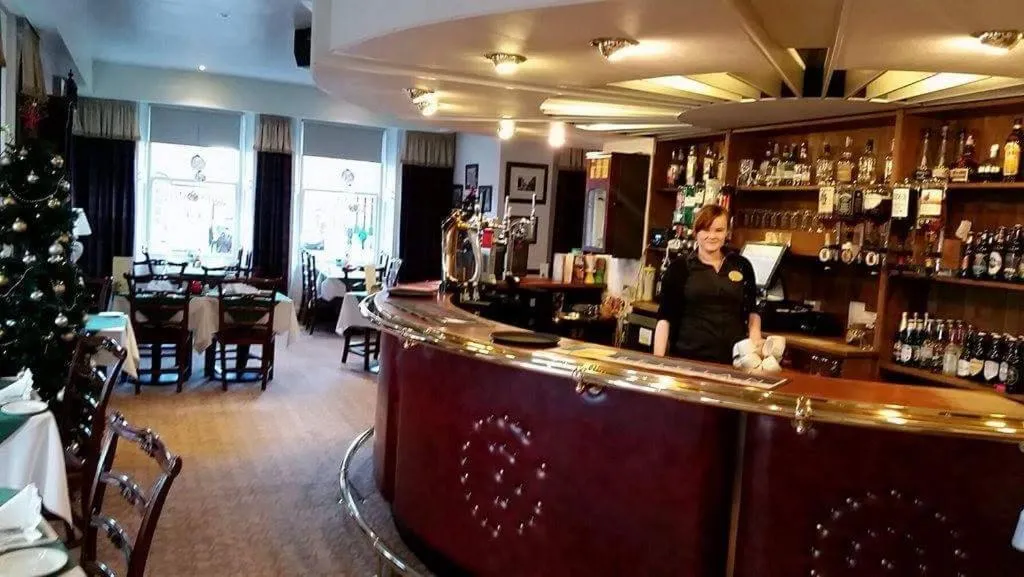 Lounge or bar in The Royal Hotel Tain