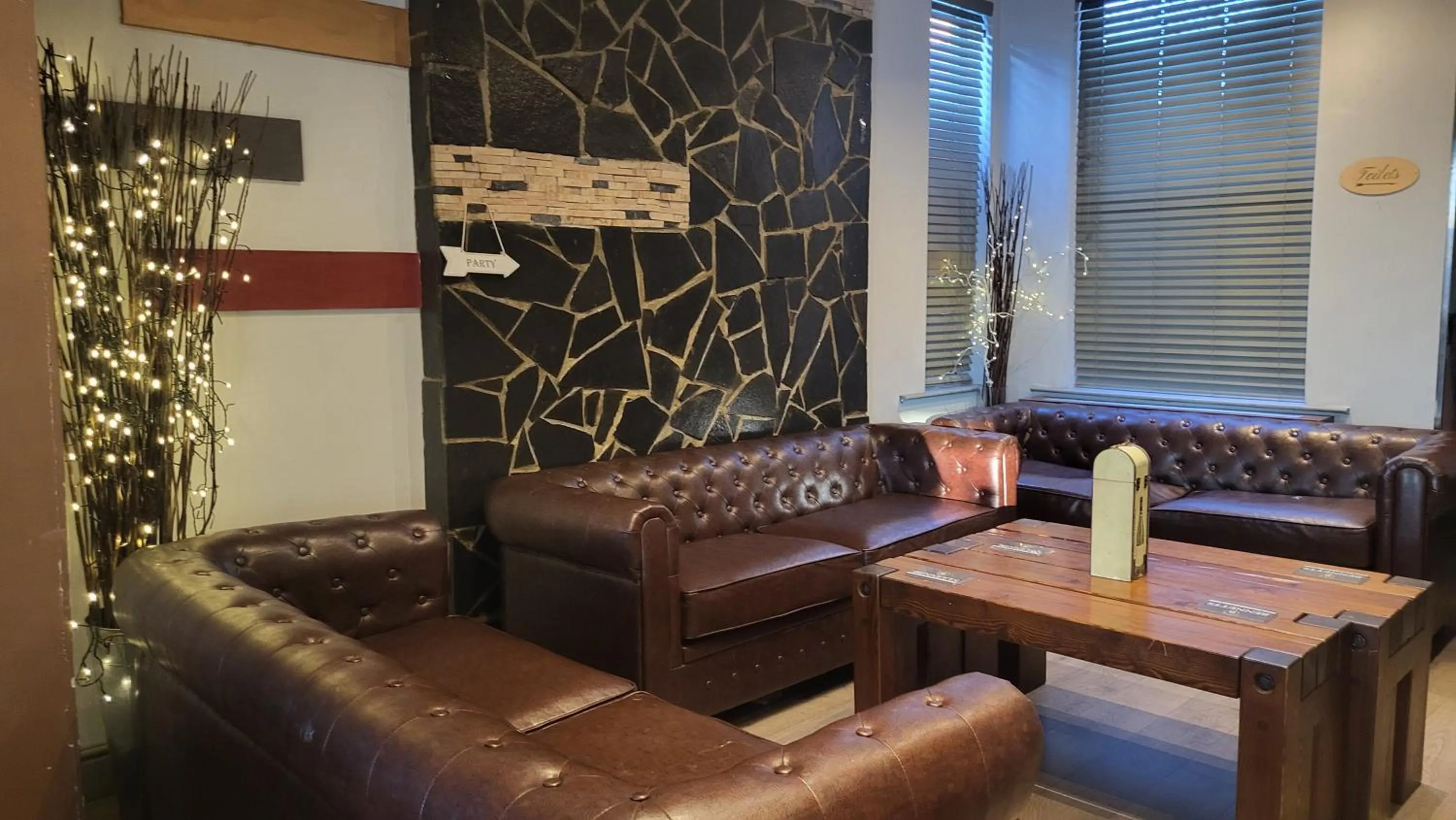 Lounge or bar in Bennetts Hotel