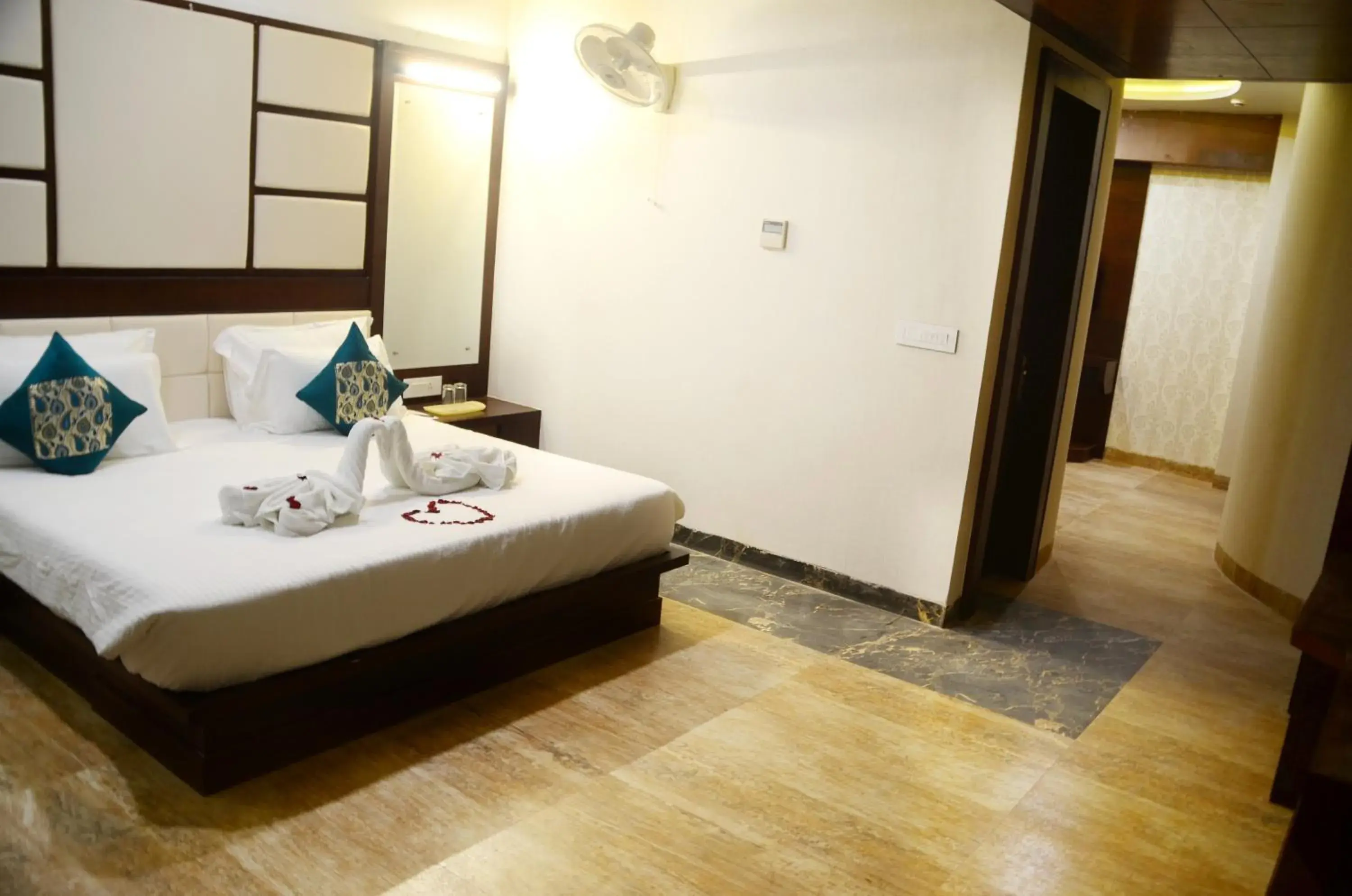 Photo of the whole room in The Land Mark Photo of the whole room in The Land Mark