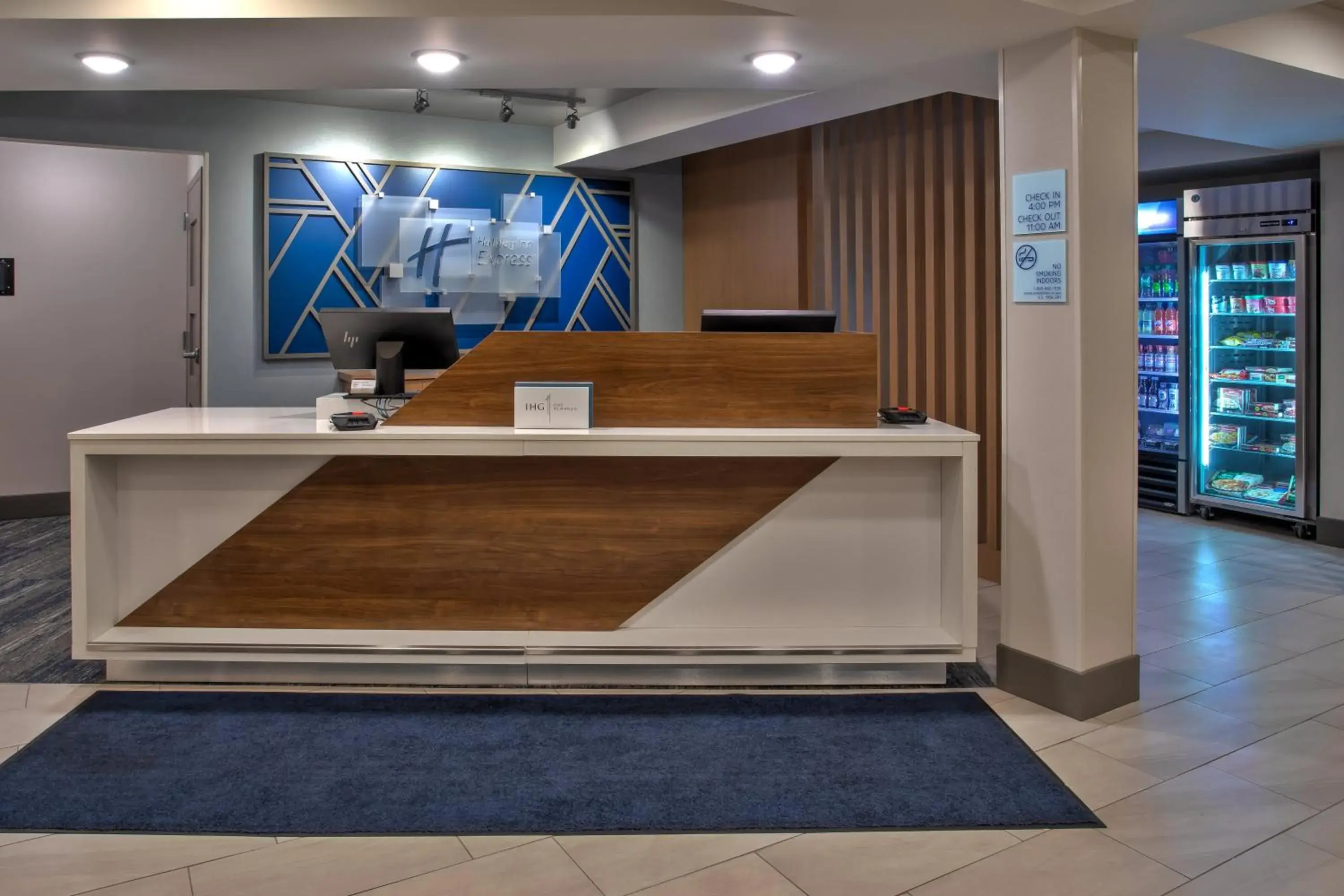 Lobby or reception in Holiday Inn Express Kitty Hawk - Outer Banks by IHG Lobby or reception in Holiday Inn Express Kitty Hawk - Outer Banks by IHG
