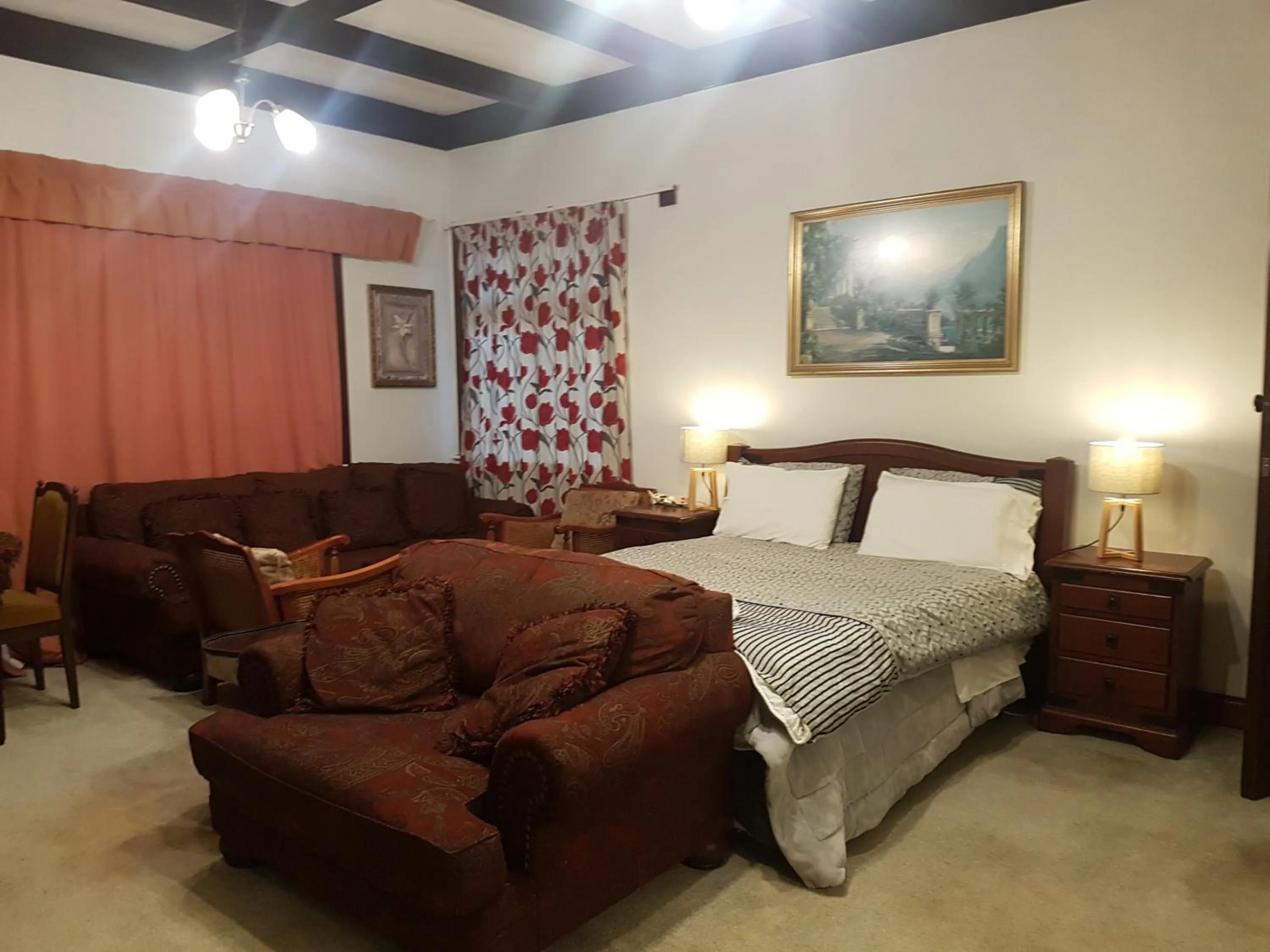 Bed in Homestead B&B Cambridge