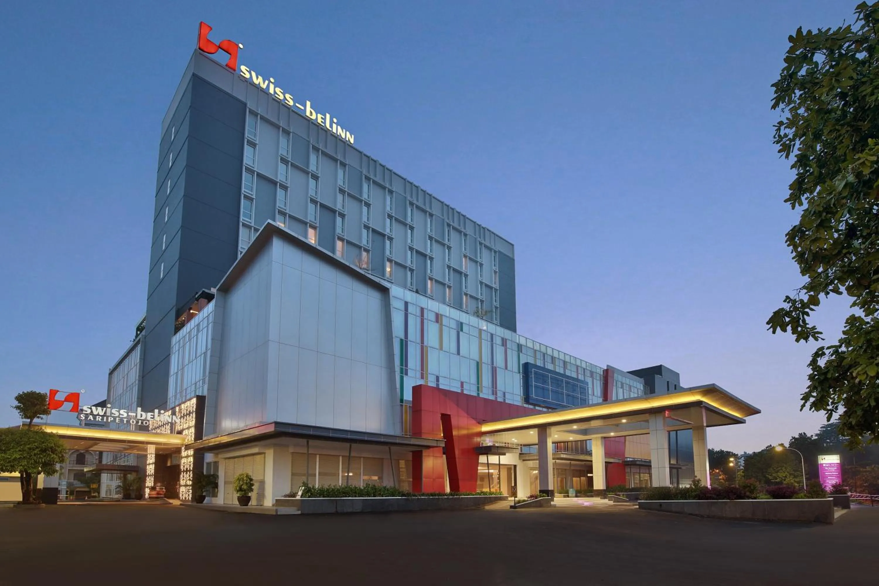 Property building in Swiss-Belinn Saripetojo Solo