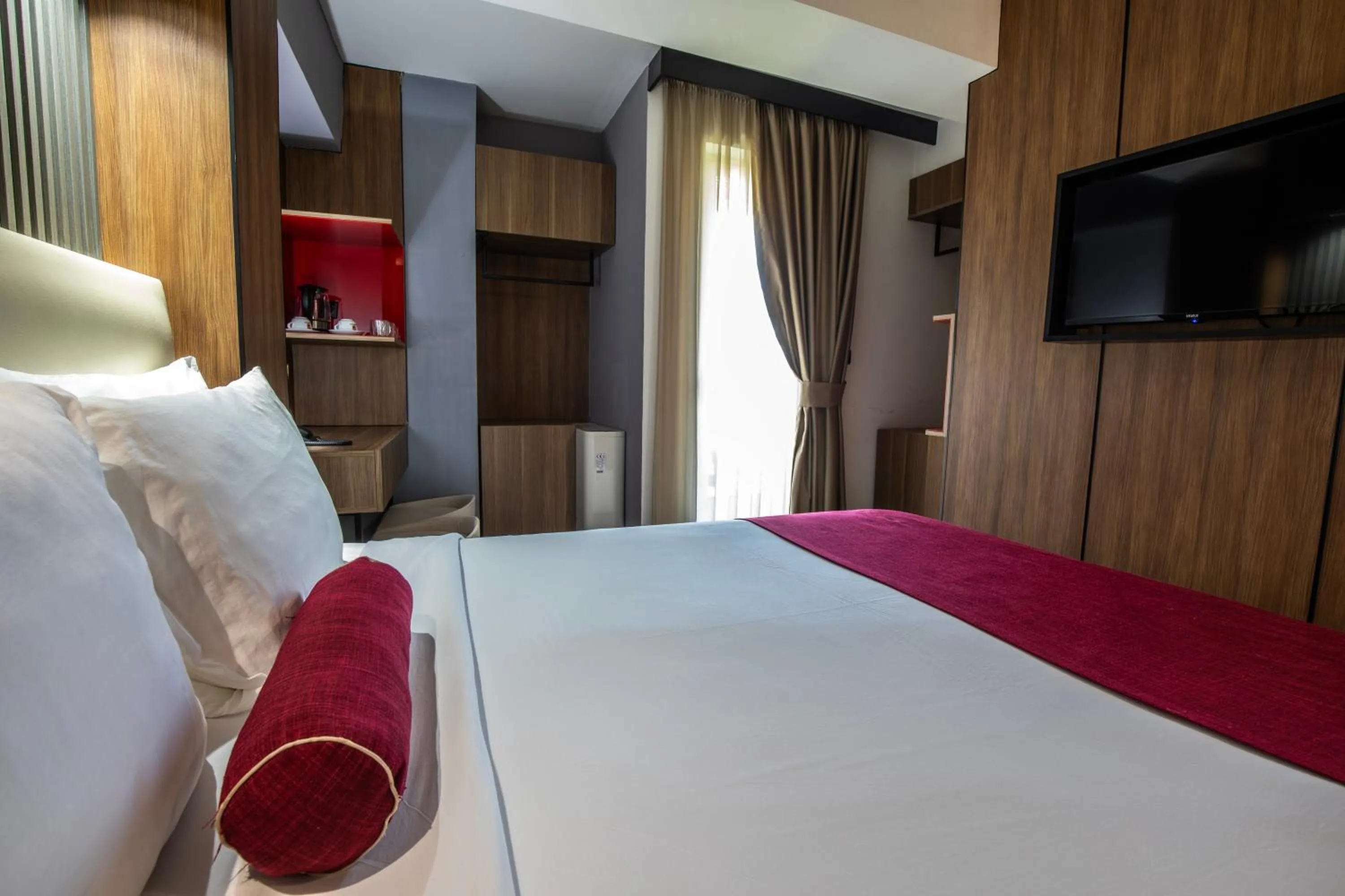 Photo of the whole room, Bed in View Inn Boutique Hotel