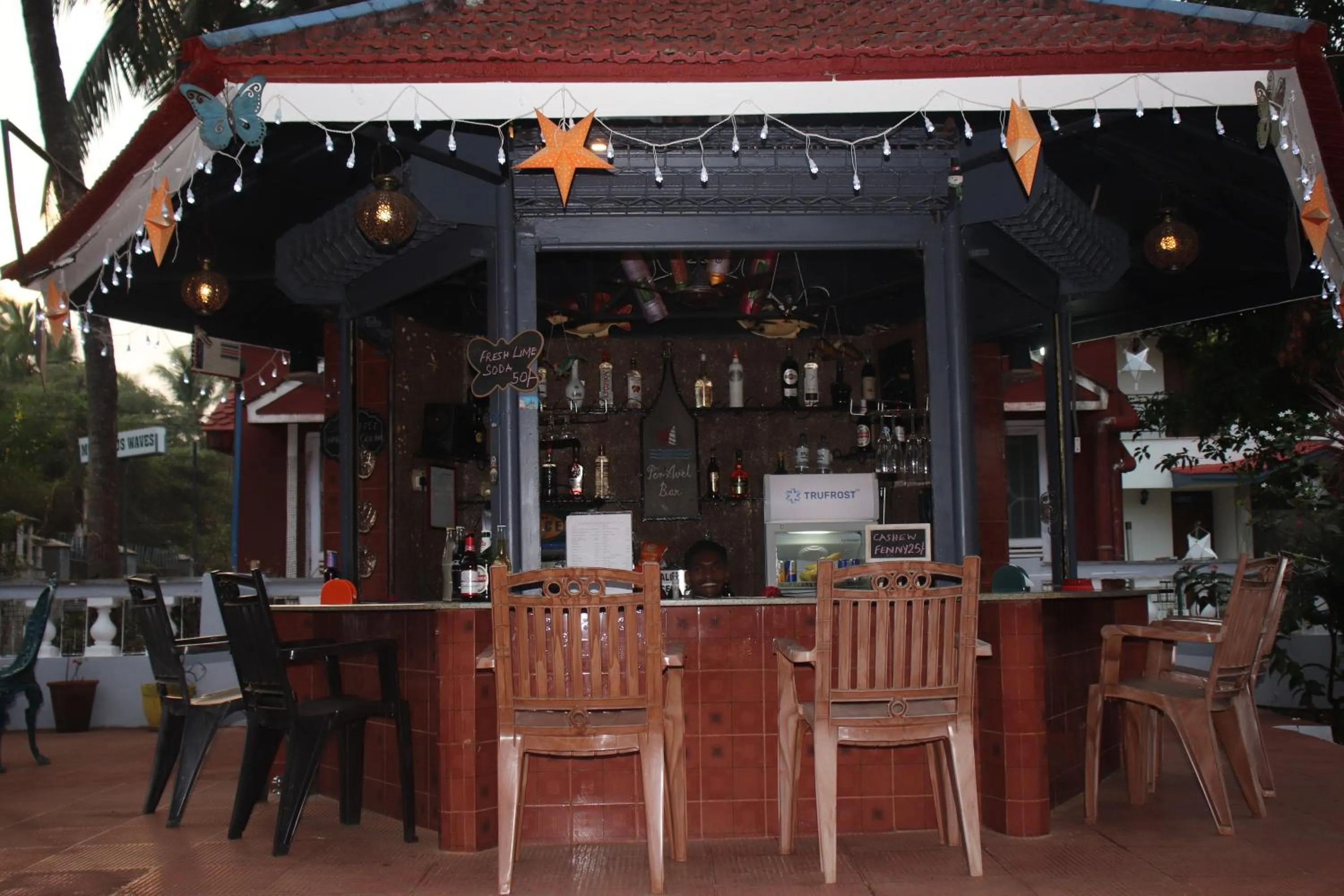 Lounge or bar in Peravel Beach Holiday Home