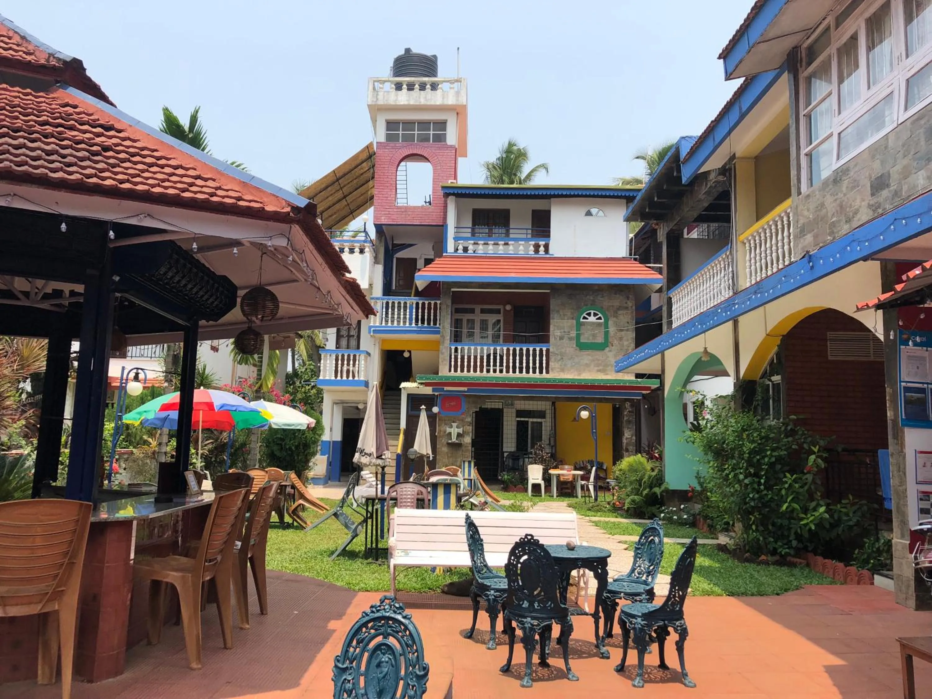 Facade/entrance in Peravel Beach Holiday Home