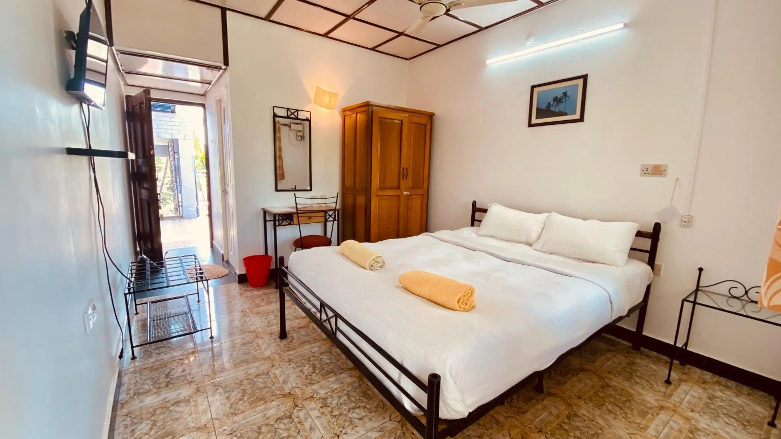 Bed in Peravel Beach Holiday Home