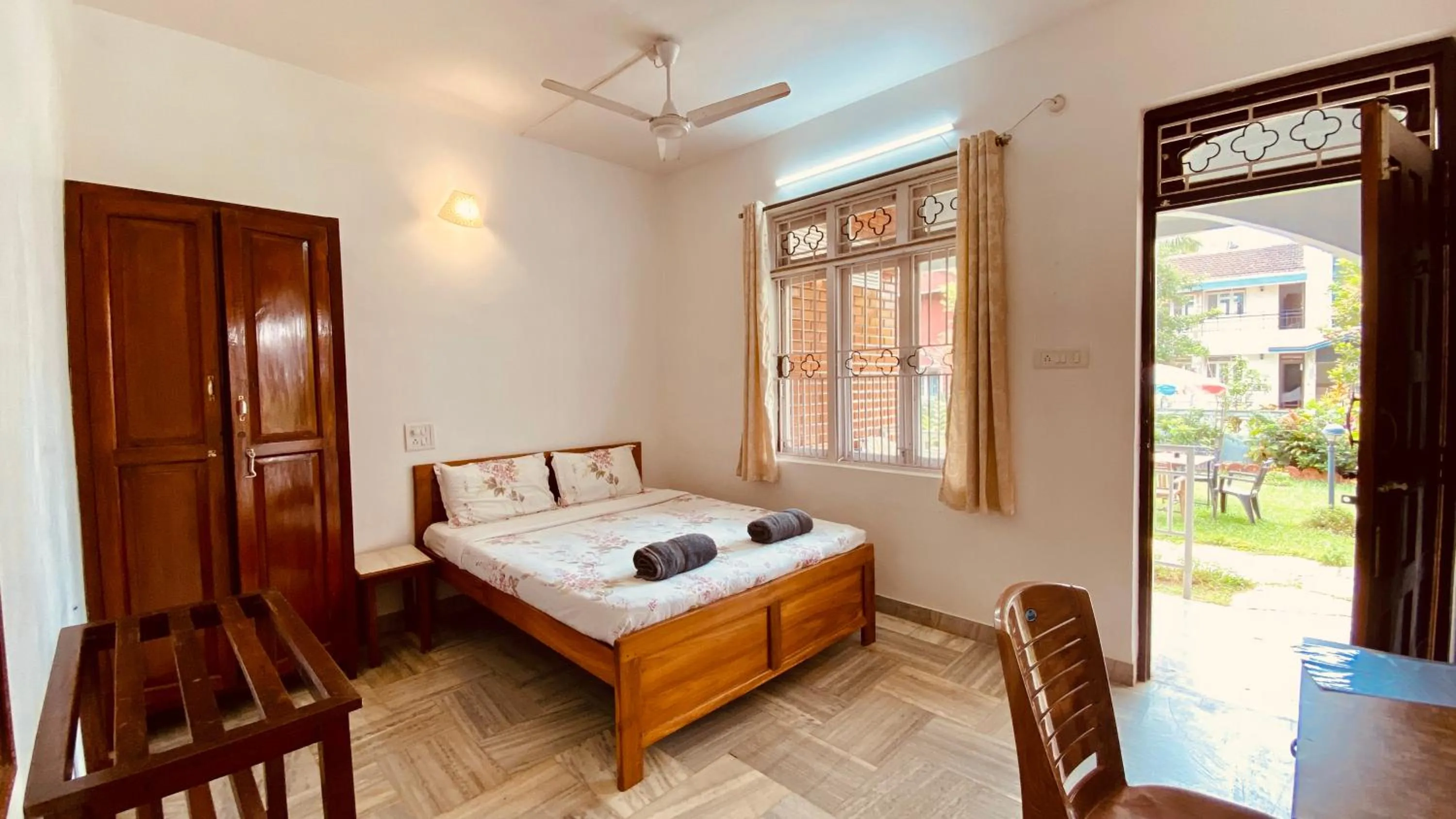 Photo of the whole room, Bed in Peravel Beach Holiday Home