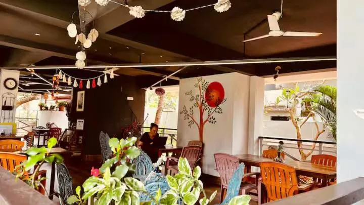 Restaurant/places to eat in Peravel Beach Holiday Home