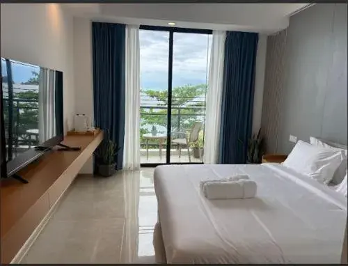 Deluxe King Room in Angel Garden Resort Coron Deluxe King Room in Angel Garden Resort Coron