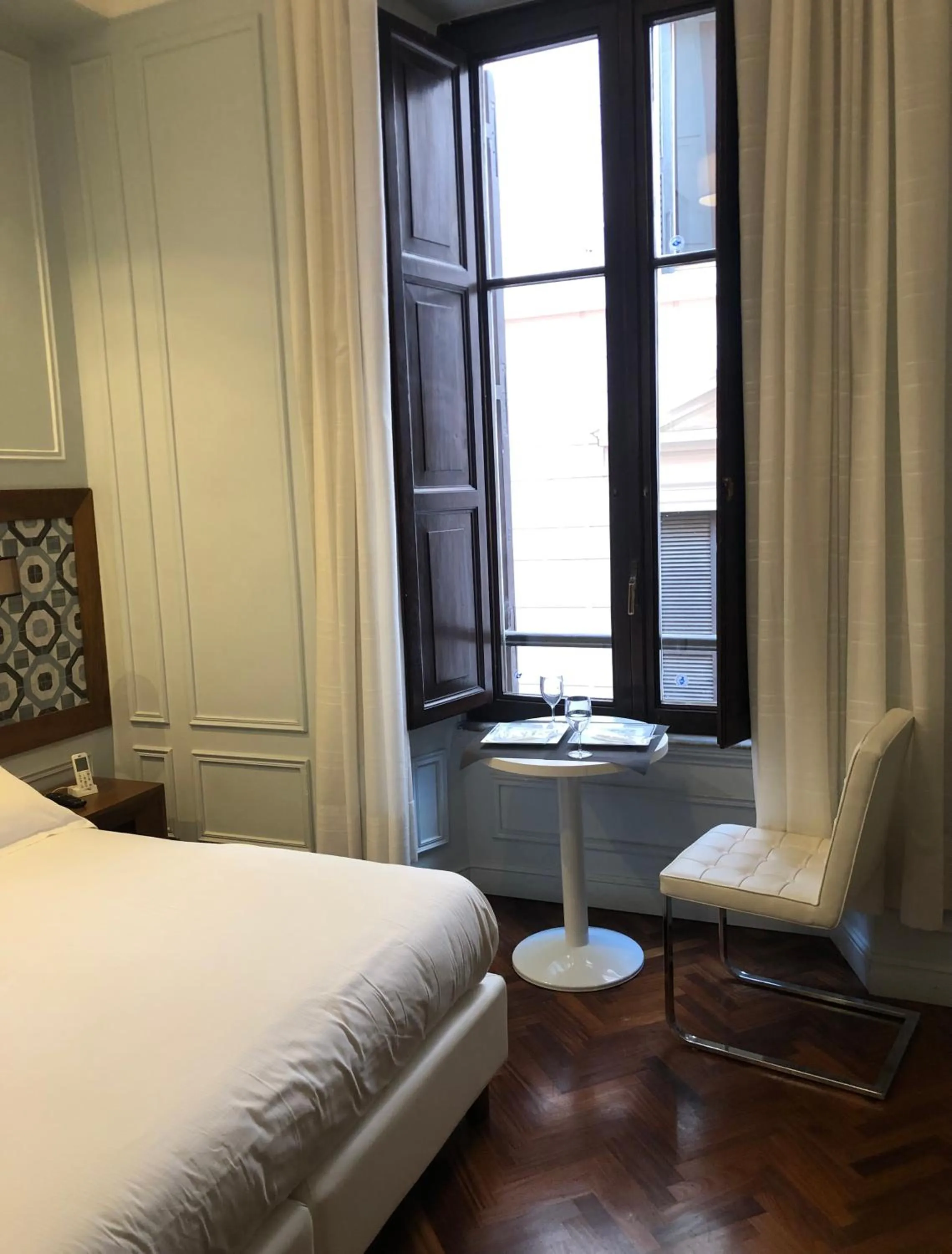 Bedroom, Bed in Navona Central Suites