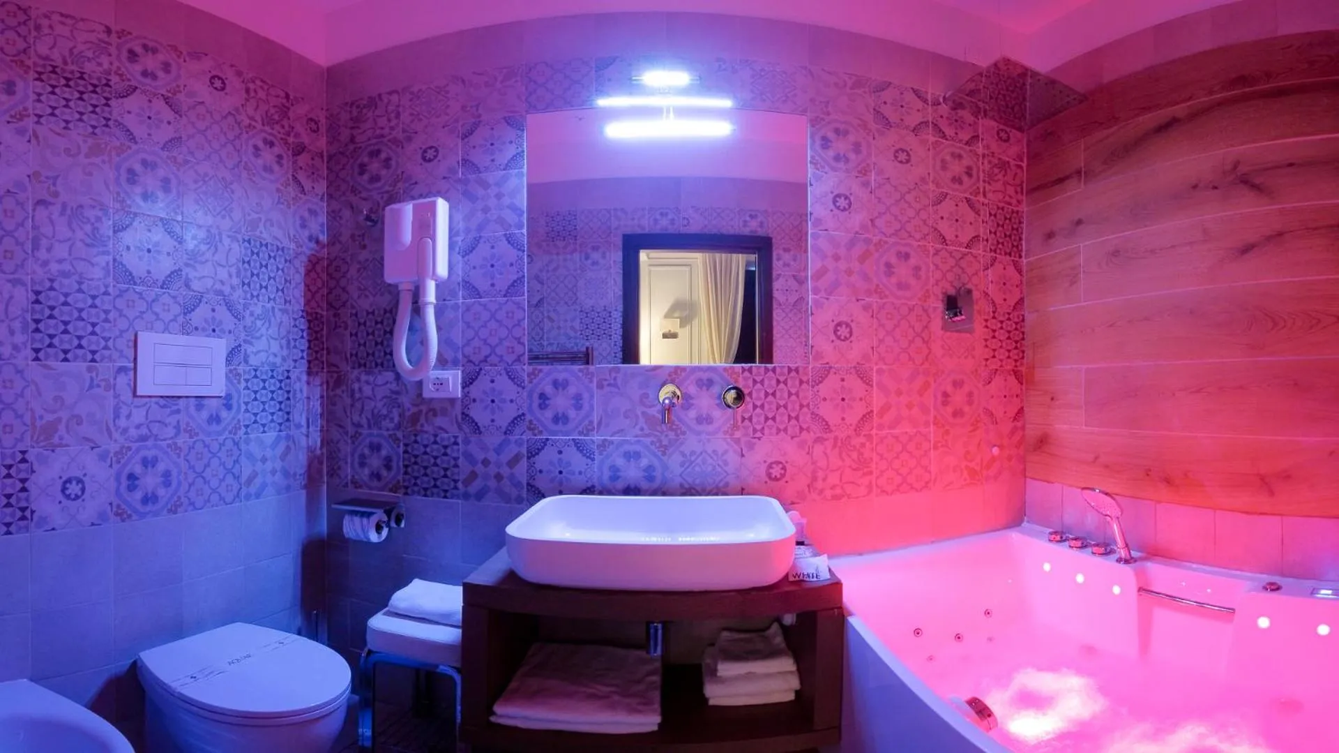 Bathroom in Navona Central Suites