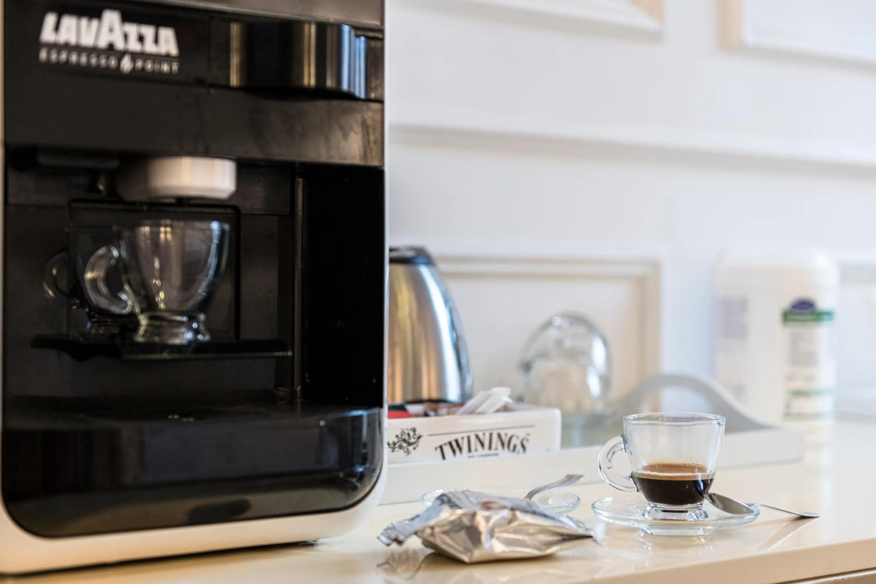 Coffee/tea facilities in Navona Central Suites