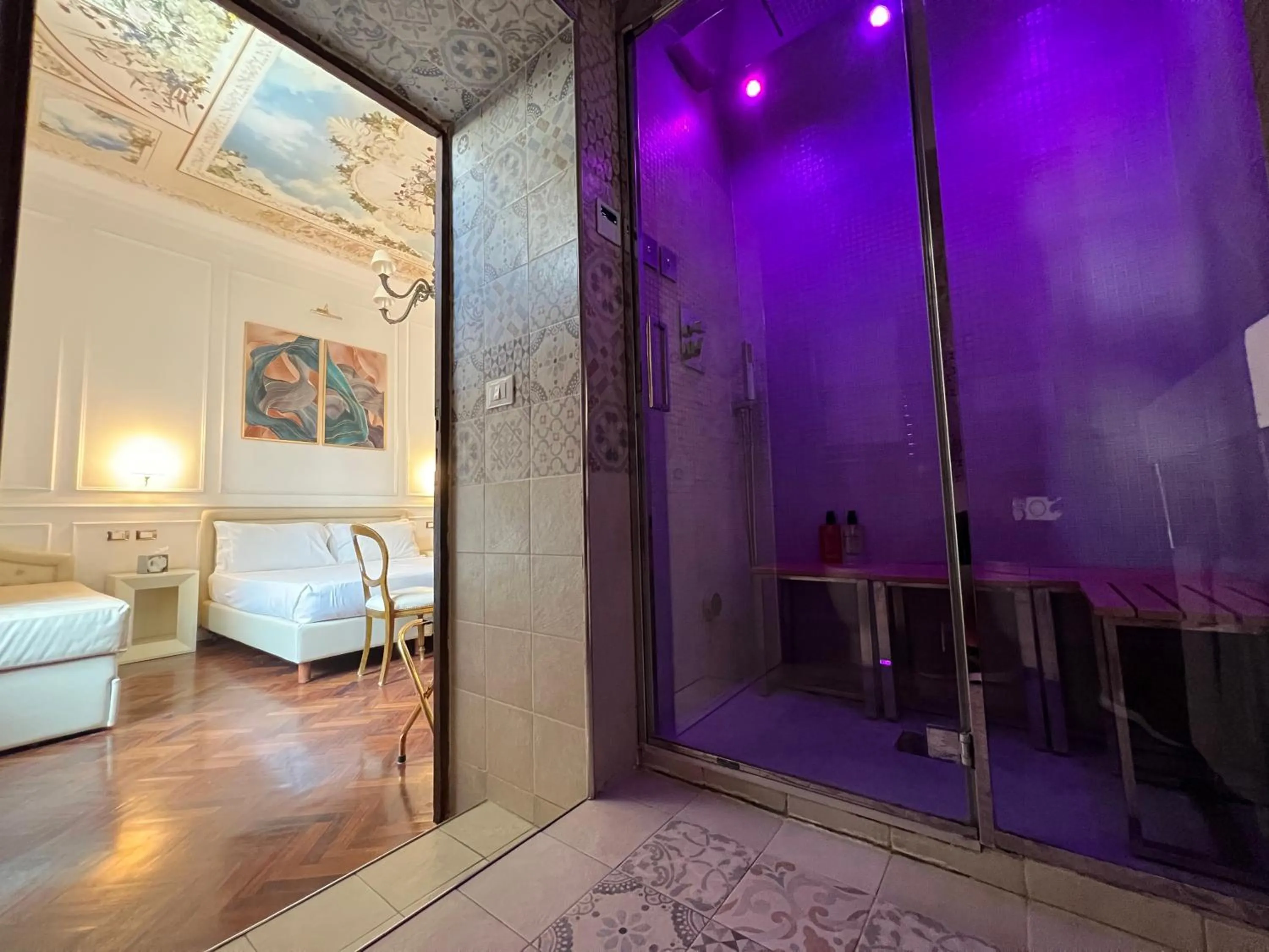 Spa and wellness centre/facilities, Bed in Navona Central Suites