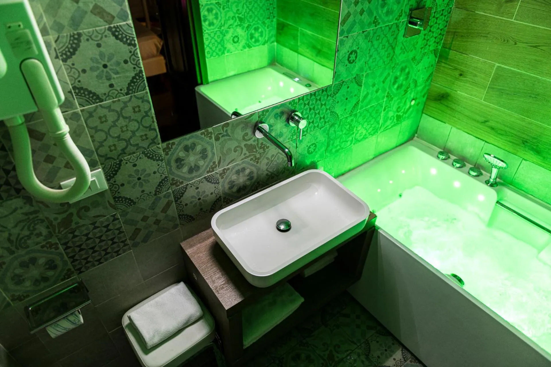 Bathroom in Navona Central Suites