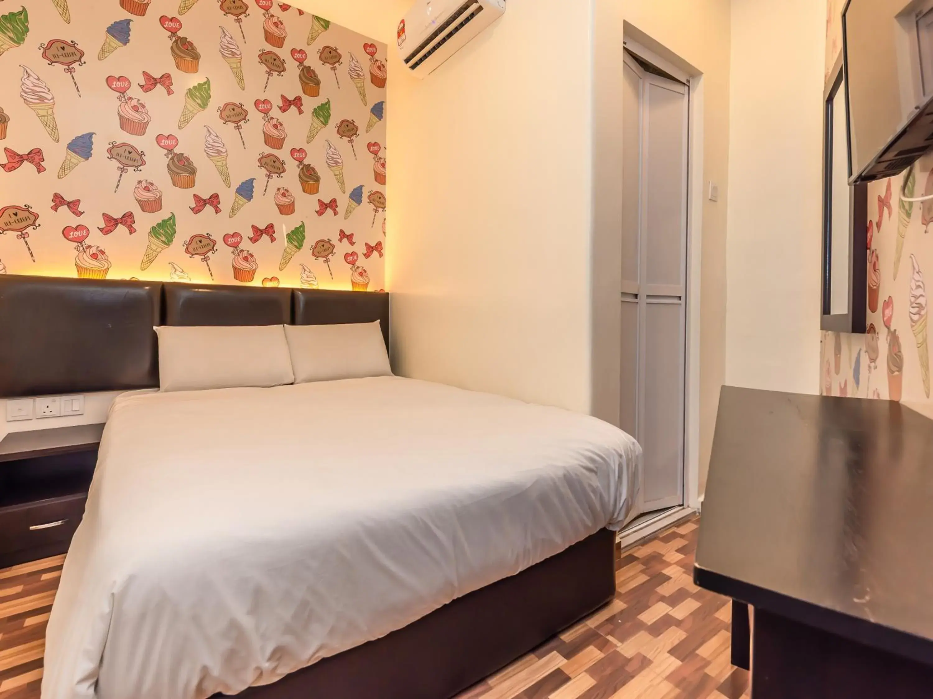 Standard Double Room - single occupancy in Gold City Hotel Standard Double Room - single occupancy in Gold City Hotel