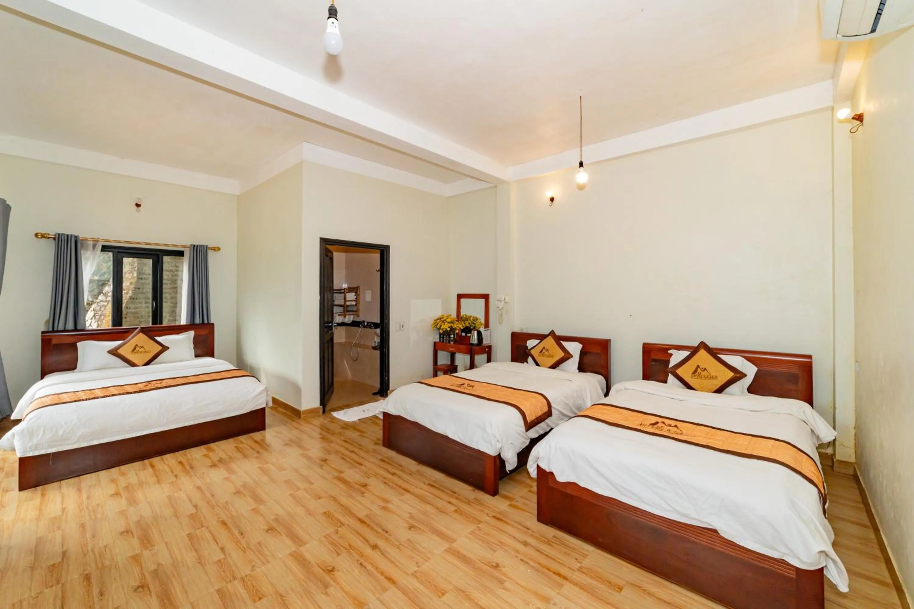 Bed in Mai Chau Sunrise Village