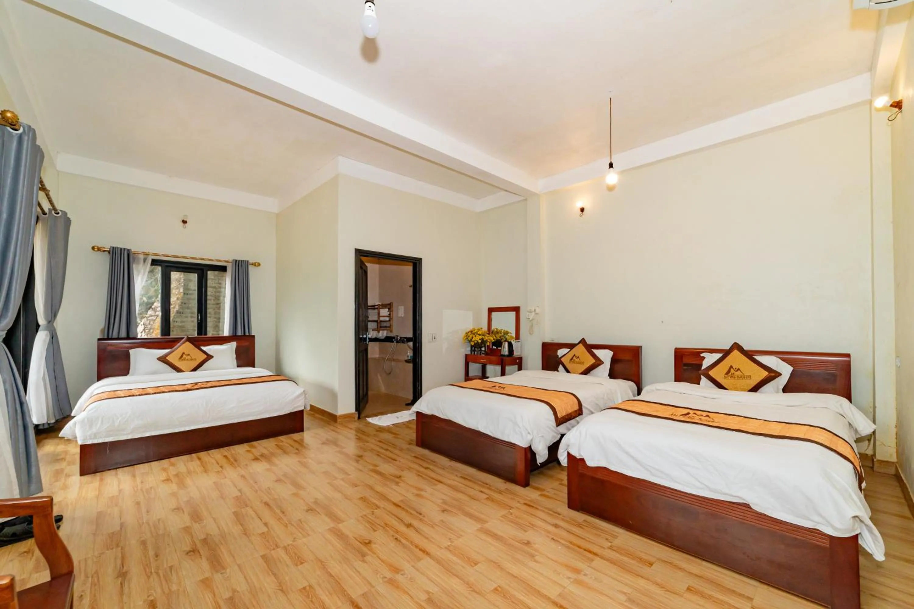 Bed in Mai Chau Sunrise Village