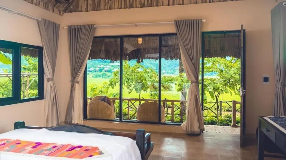 View (from property/room), Bed in Mai Chau Sunrise Village