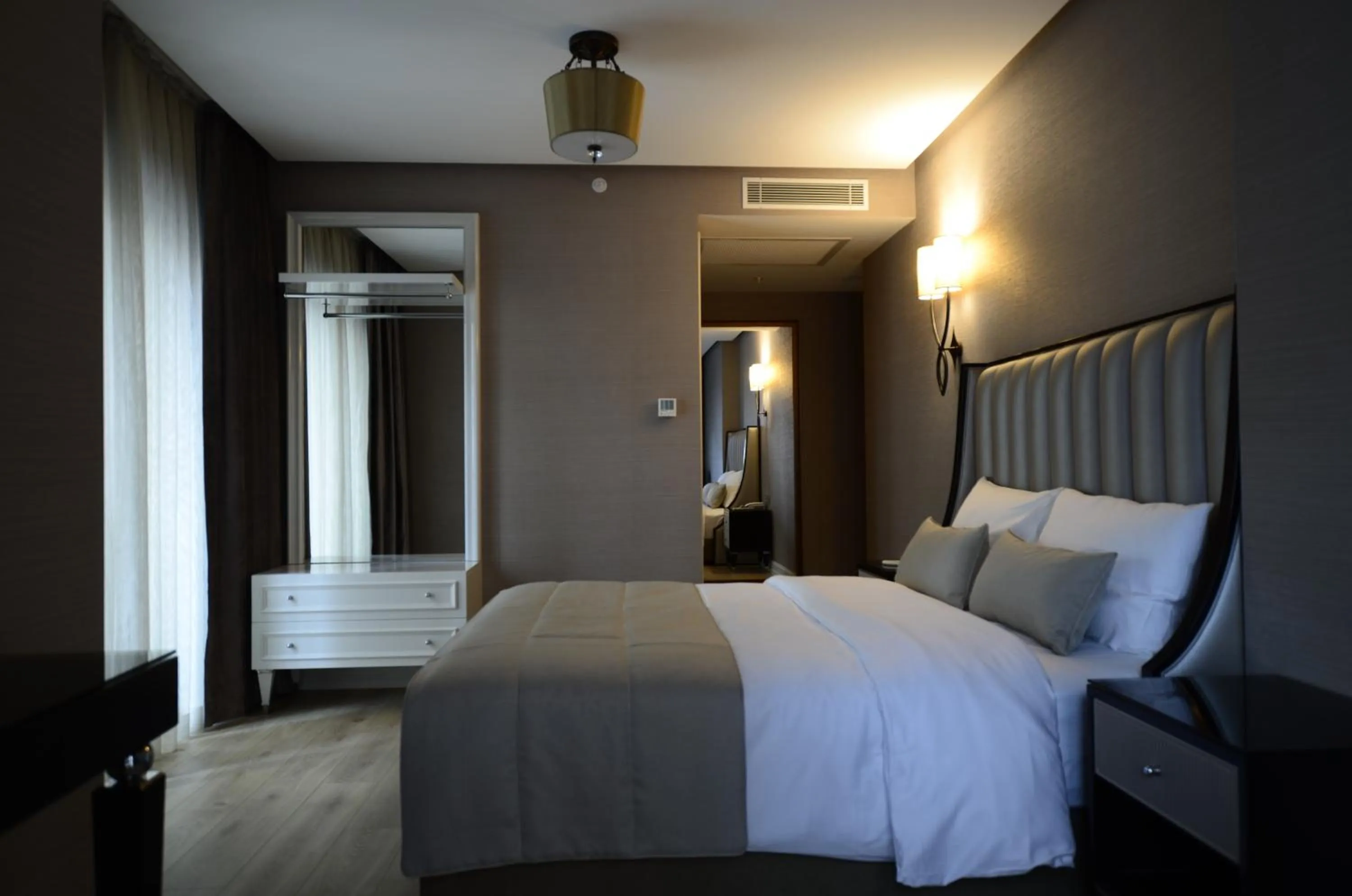 Bed in Le Petit Palace Hotel - Special Category