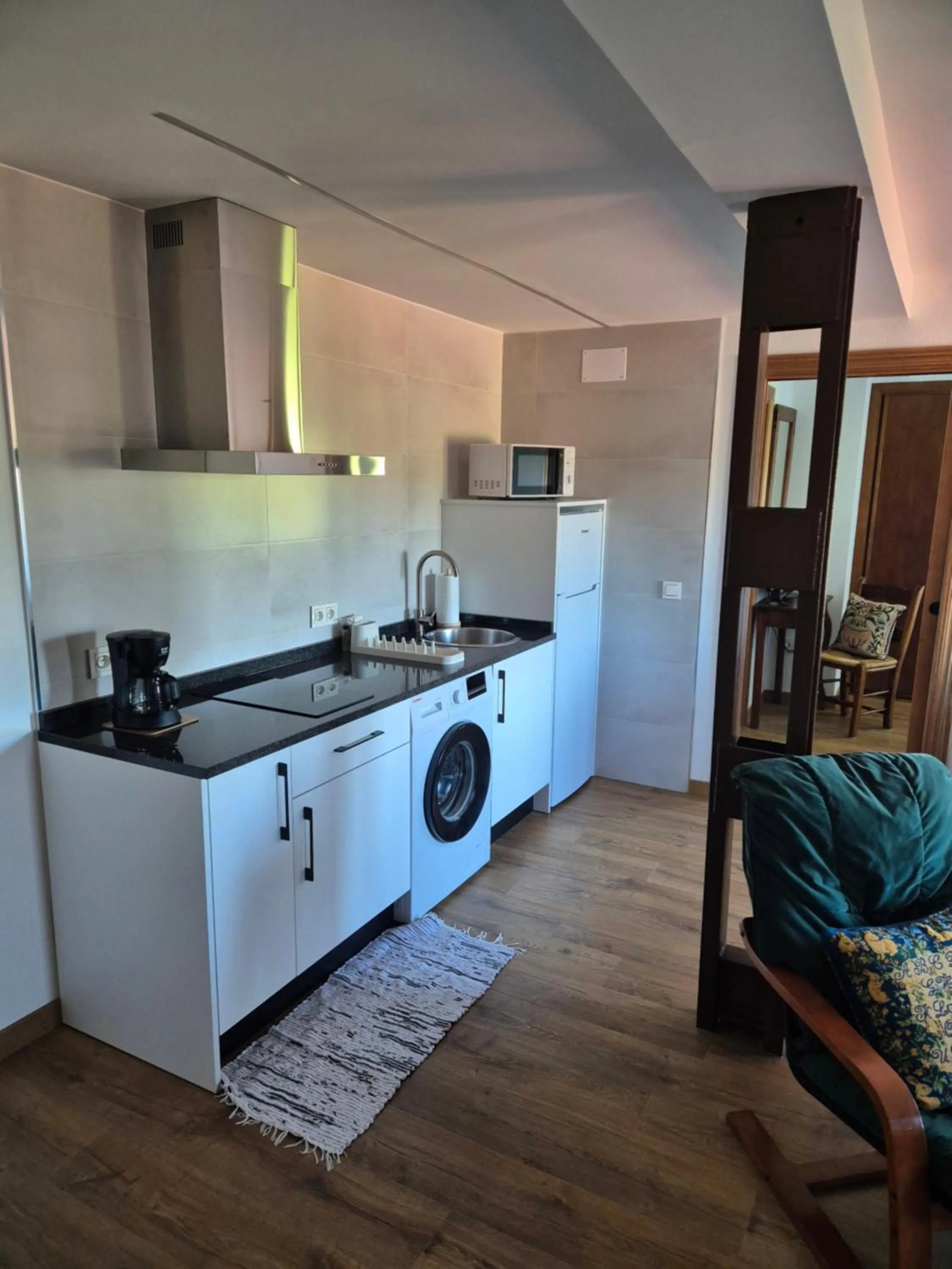 Kitchen or kitchenette in Apartamentos Rio Almar