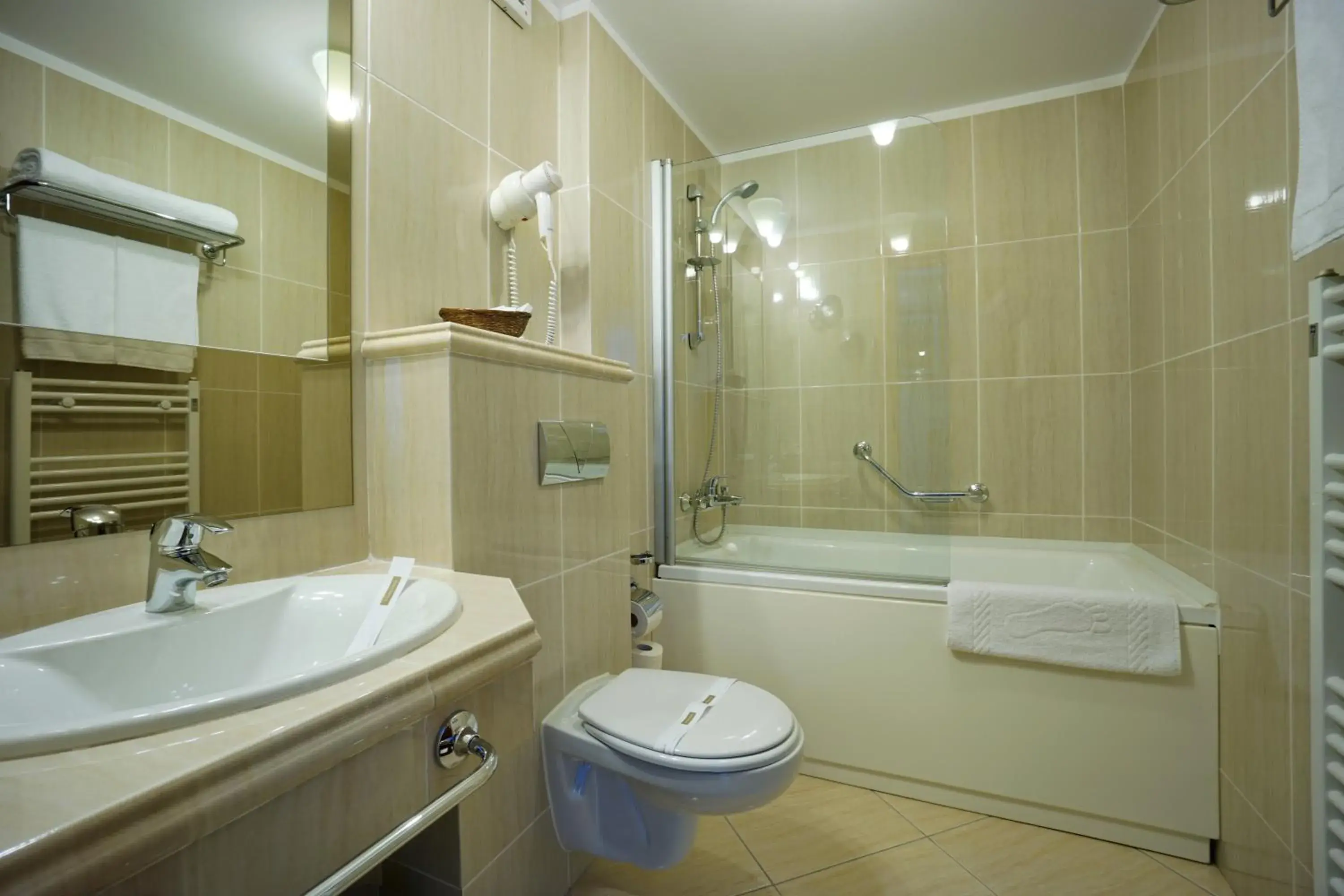 Bathroom in Hotel Citrin - Adults Only Bathroom in Hotel Citrin - Adults Only