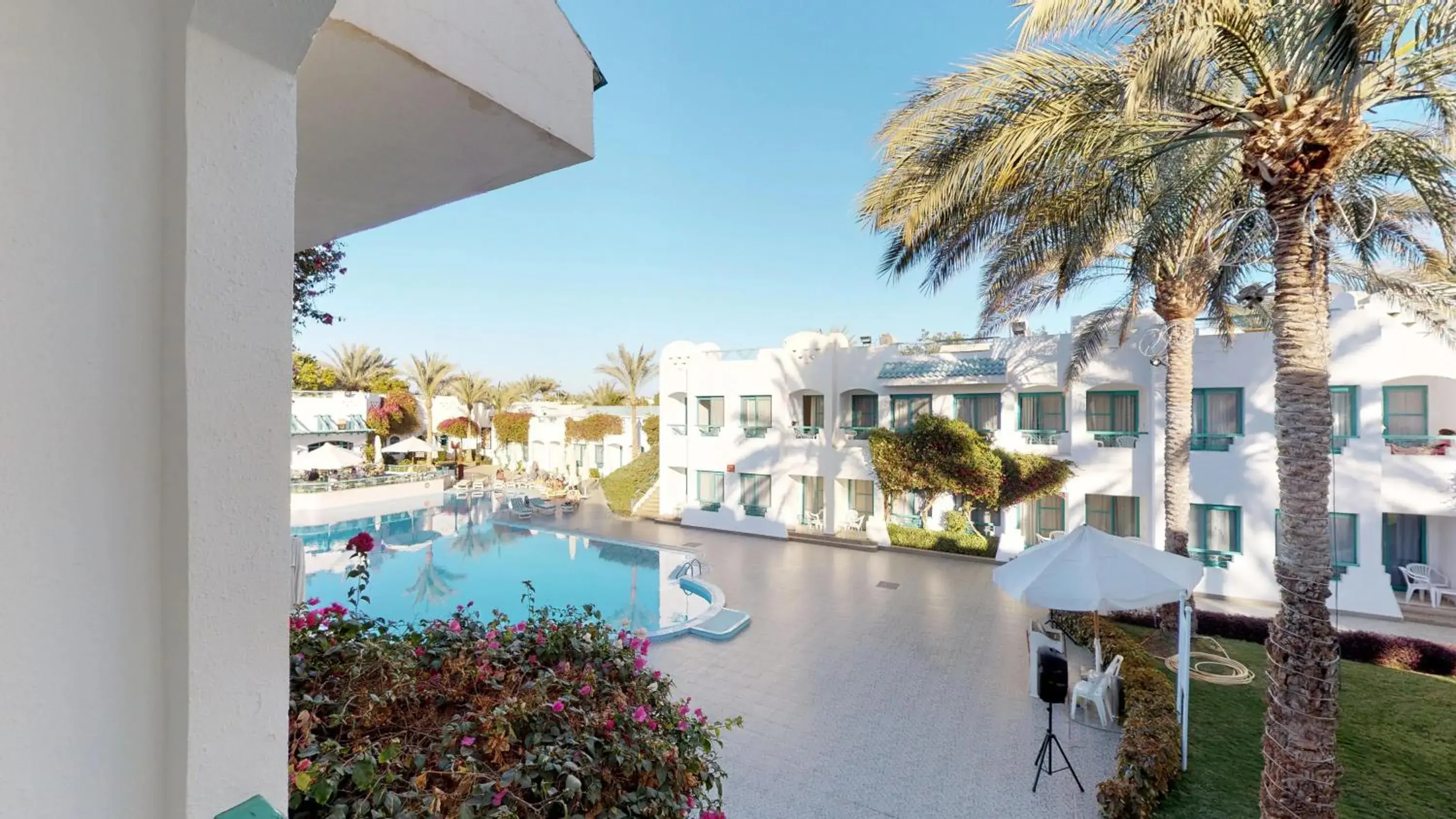Swimming pool in Falcon Hills Hotel Swimming pool in Falcon Hills Hotel