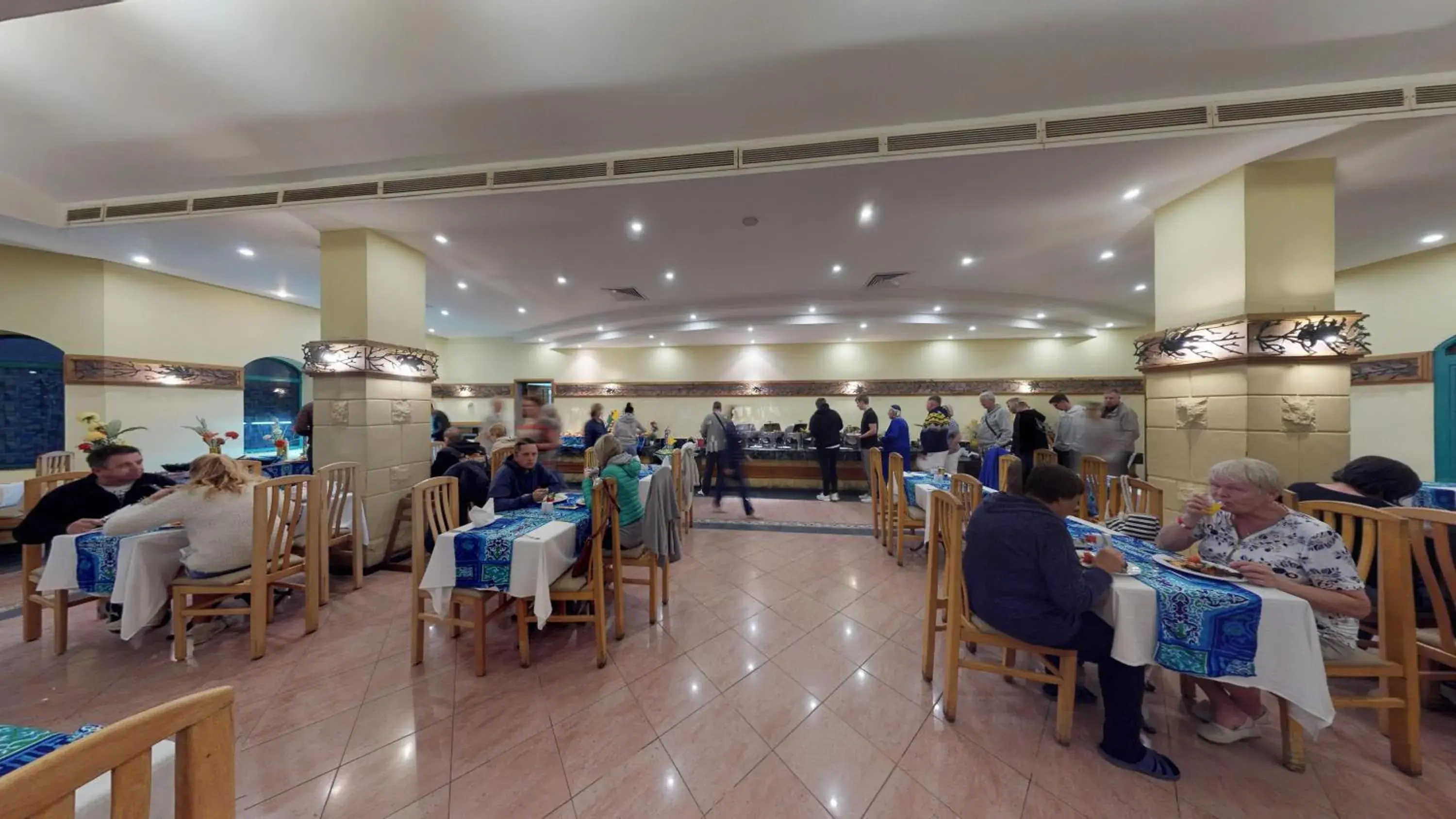 Restaurant/places to eat in Falcon Hills Hotel Restaurant/places to eat in Falcon Hills Hotel