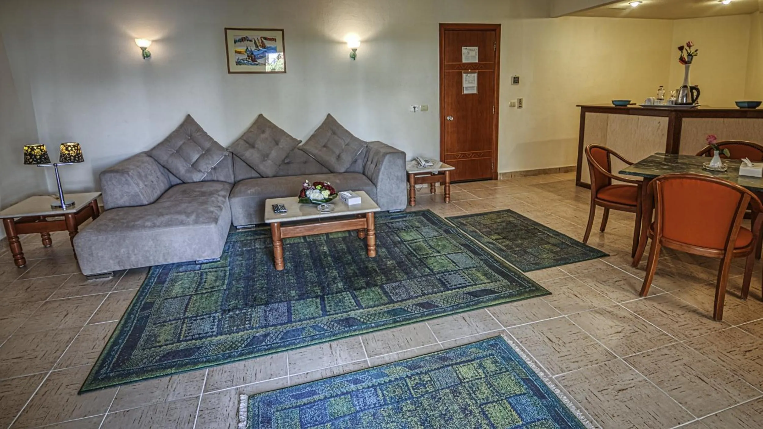 Living room in Falcon Hills Hotel